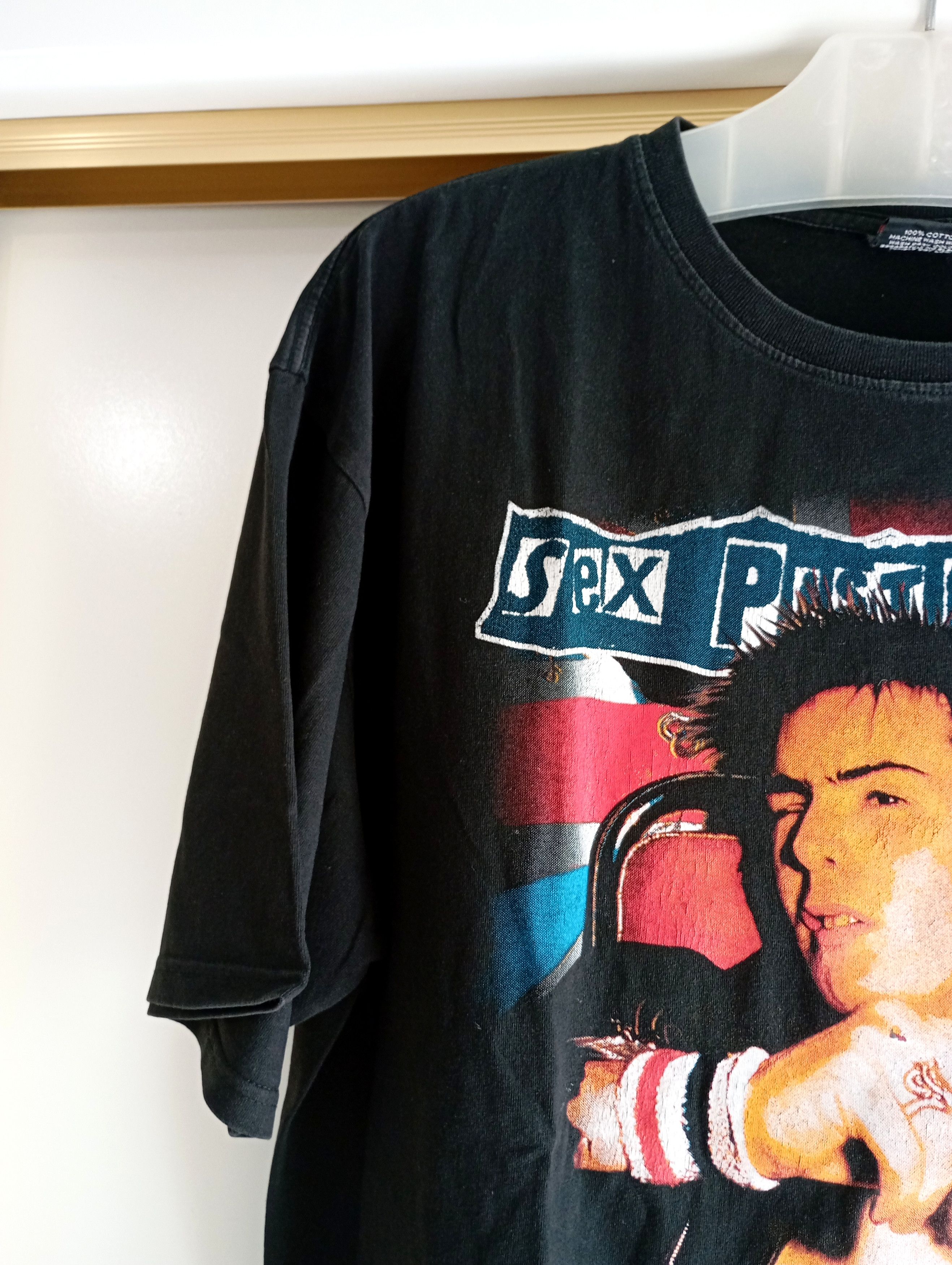 Band Tees Rare Vintage Sex Pistols "Anarchy in the UK" Band T-Shirt Size US XXL / EU 58 / 5 - 4 Thumbnail