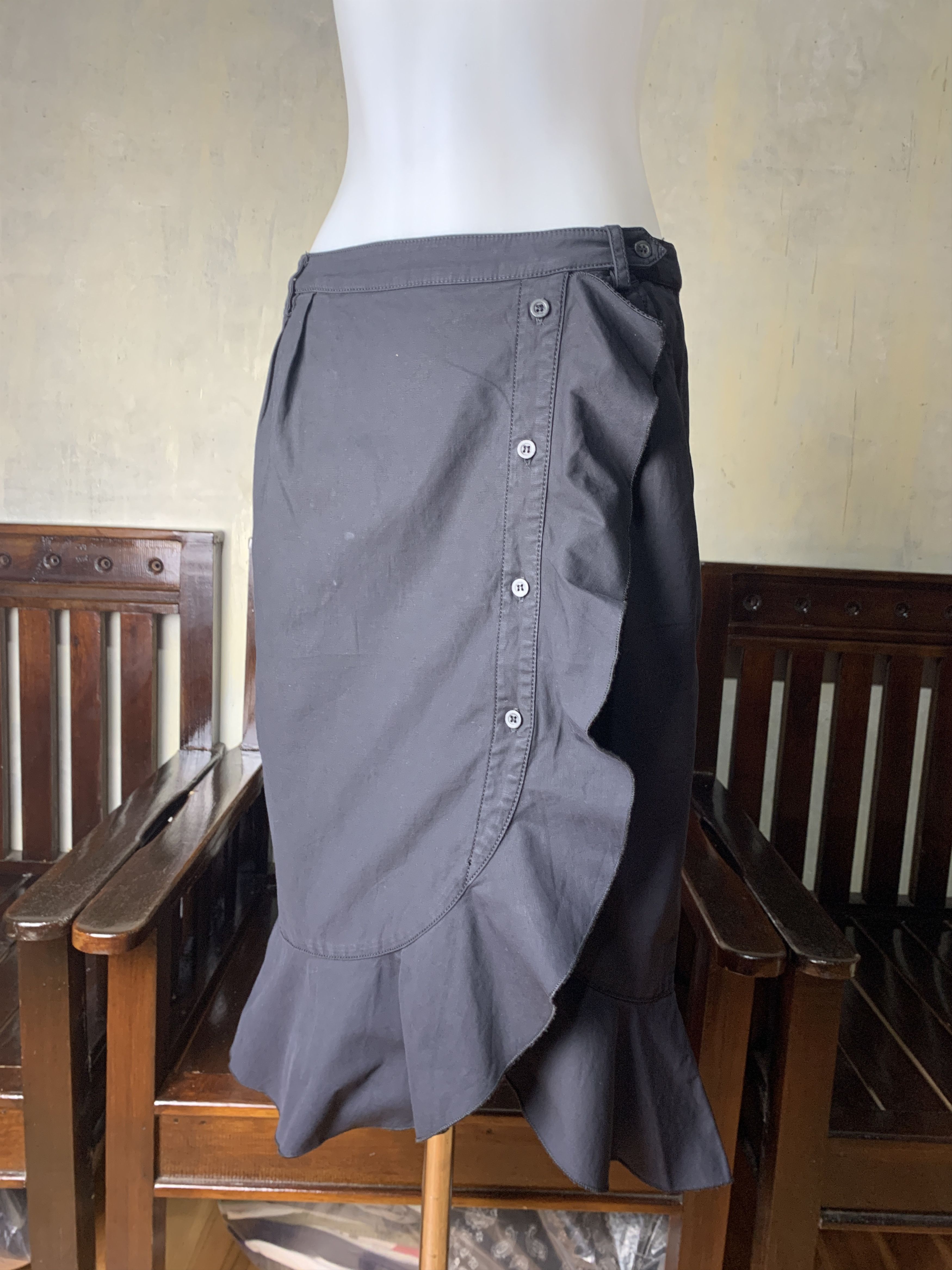 Sportmax 2000s SPORTMAX Asymmetrical Ruffle Wrapped Skirt (29) Size 29" - 2 Thumbnail