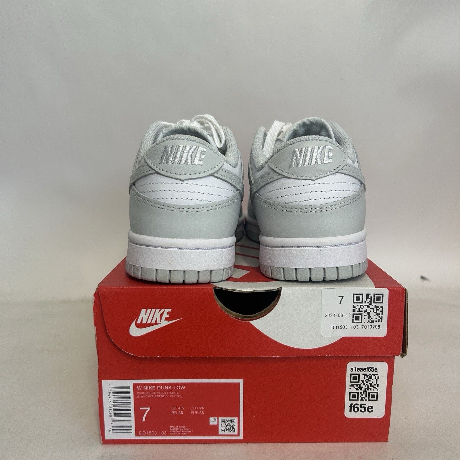 Nike Nike Dunk Low WMNS “Photon Dust” Size US 7 / IT 37 - 3 Thumbnail