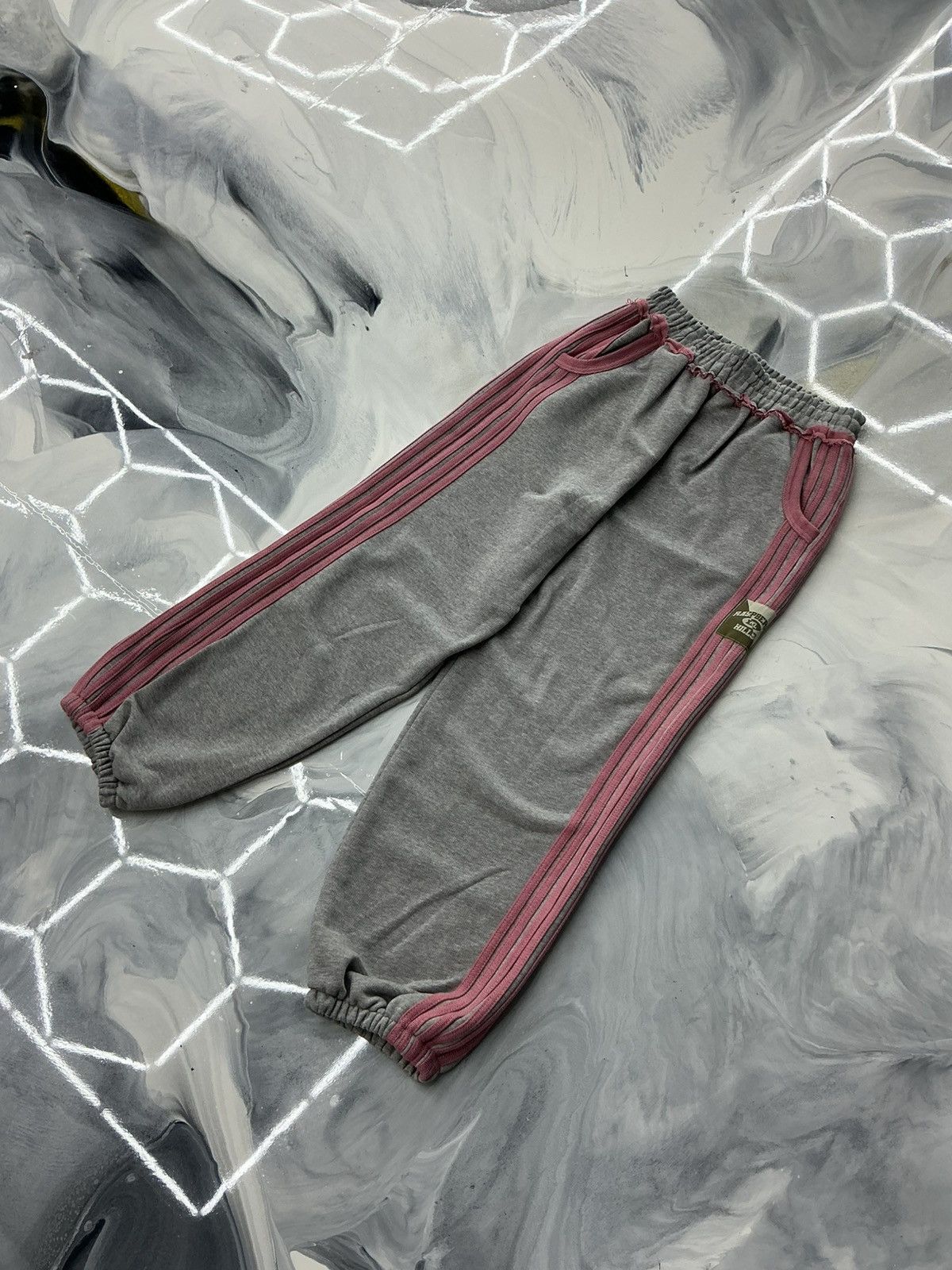 The GV Gallery GV Gallery Raspberry Sweatpants Grey Pink Stripe Size L Size US 36 / EU 52 - 2 Thumbnail