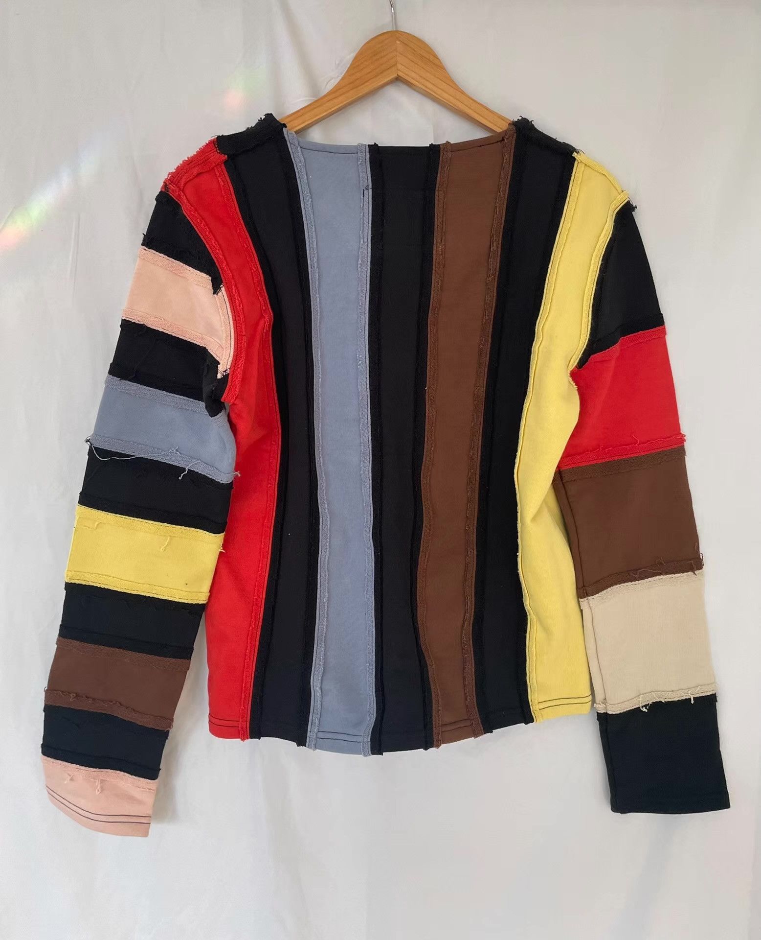 Alex Mullins Alex Mullins Color-block Striped Long-Sleeve Sweatshirt Ｑ21 Size US S / EU 44-46 / 1 - 3 Thumbnail
