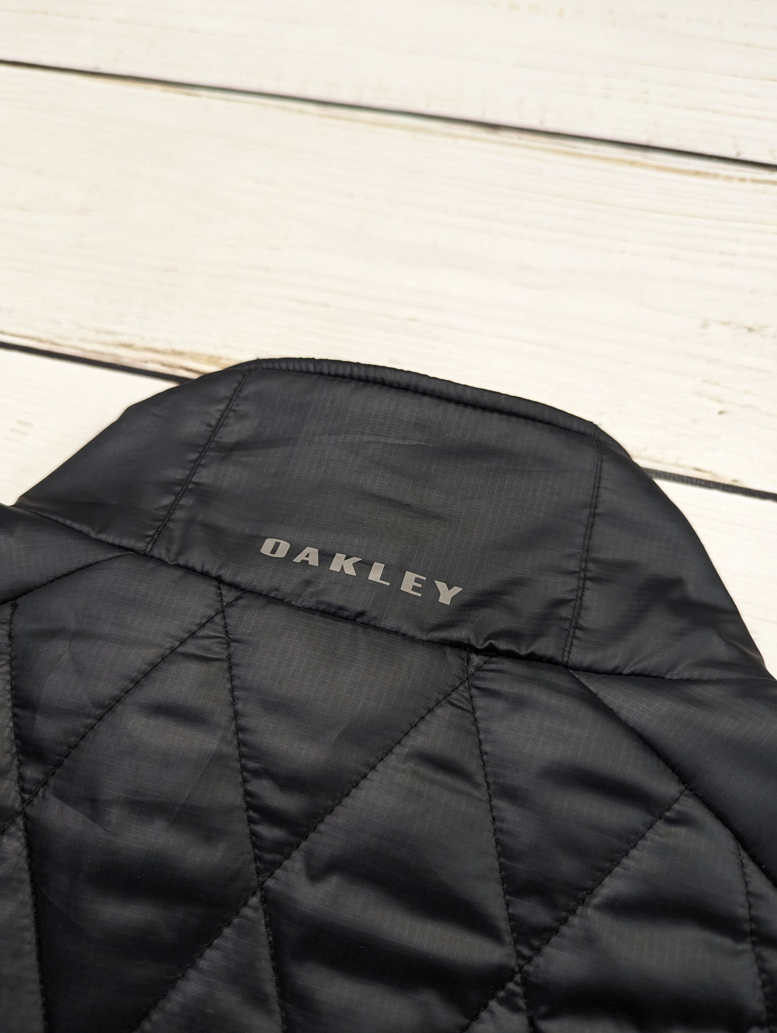Oakley × Vintage Oakley vintage quilted puffer jacket size L Size US L / EU 52-54 / 3 - 11 Thumbnail
