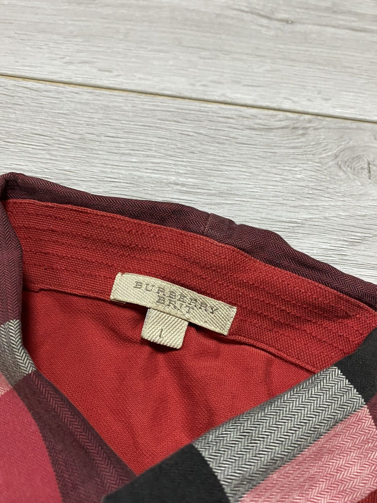 Burberry Burberry check neck shirt polo buttons Size US L / EU 52-54 / 3 - 4 Thumbnail