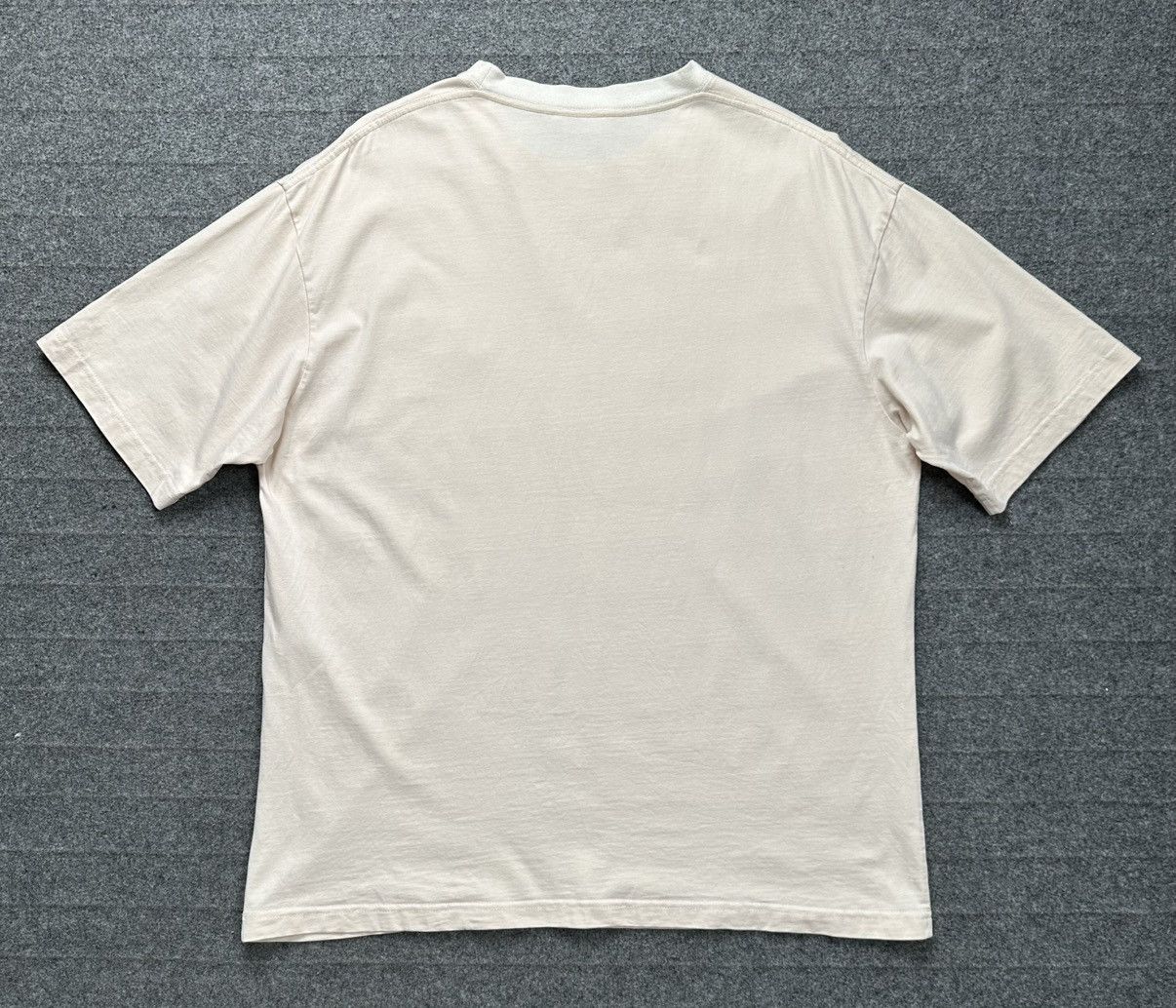 Balenciaga Balenciaga - UNIFIT SS21 Embroidered Chest Logo Chalky White Size US M / EU 48-50 / 2 - 5 Thumbnail