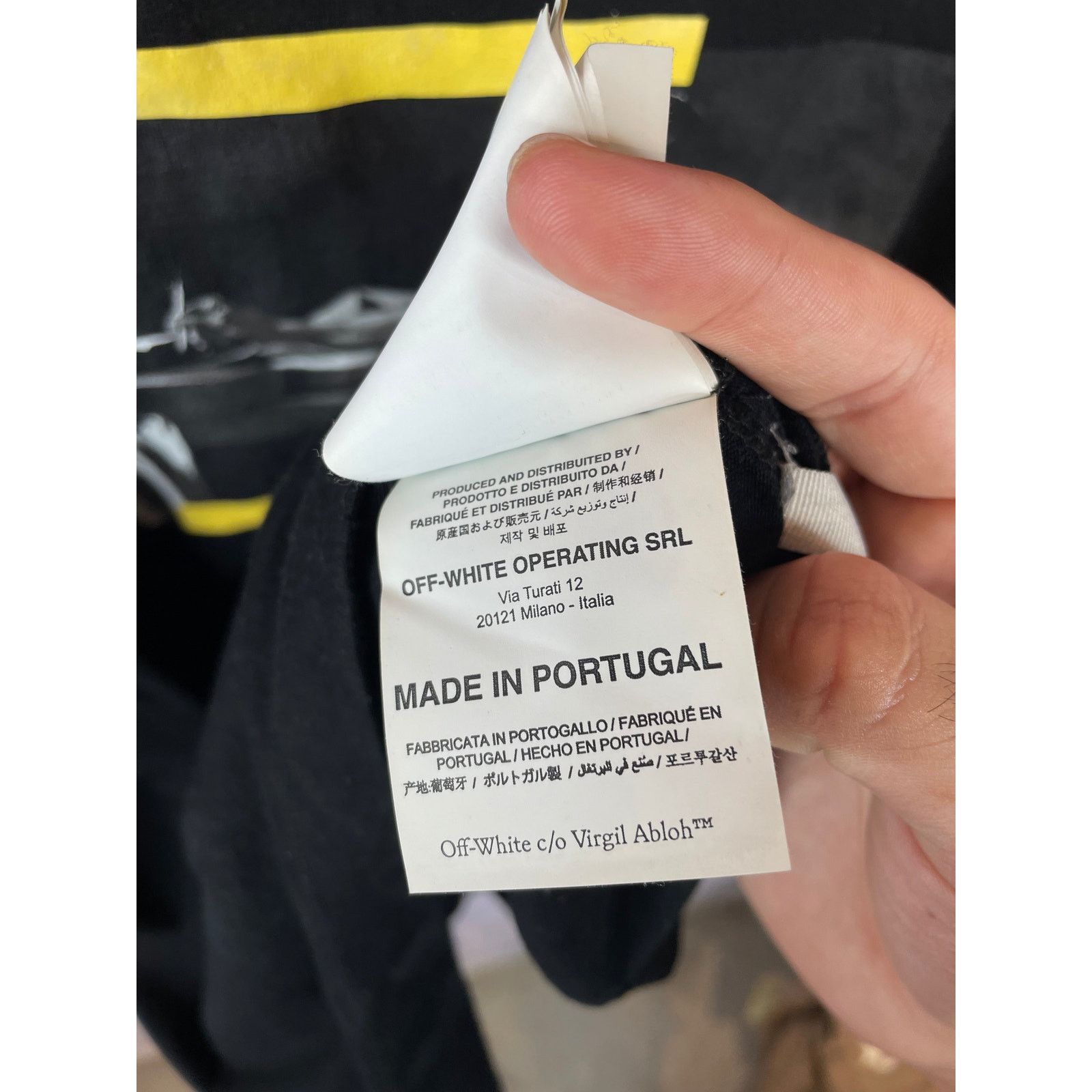 Off-White Off White Tee Black Yellow Used Small Size US S / EU 44-46 / 1 - 6 Thumbnail