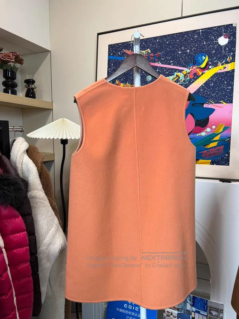Fendi Fendi Wool and Fur Vest Size XS / US 0-2 / IT 36-38 - 2 Thumbnail