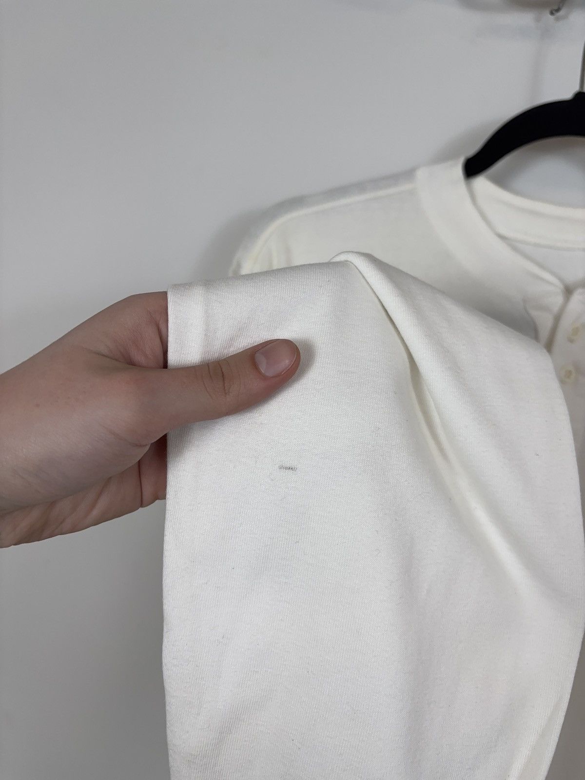 Schott Vintage Schott NYC Men’s White Long Sleeve Henley T-Shirt Size US M / EU 48-50 / 2 - 12 Thumbnail