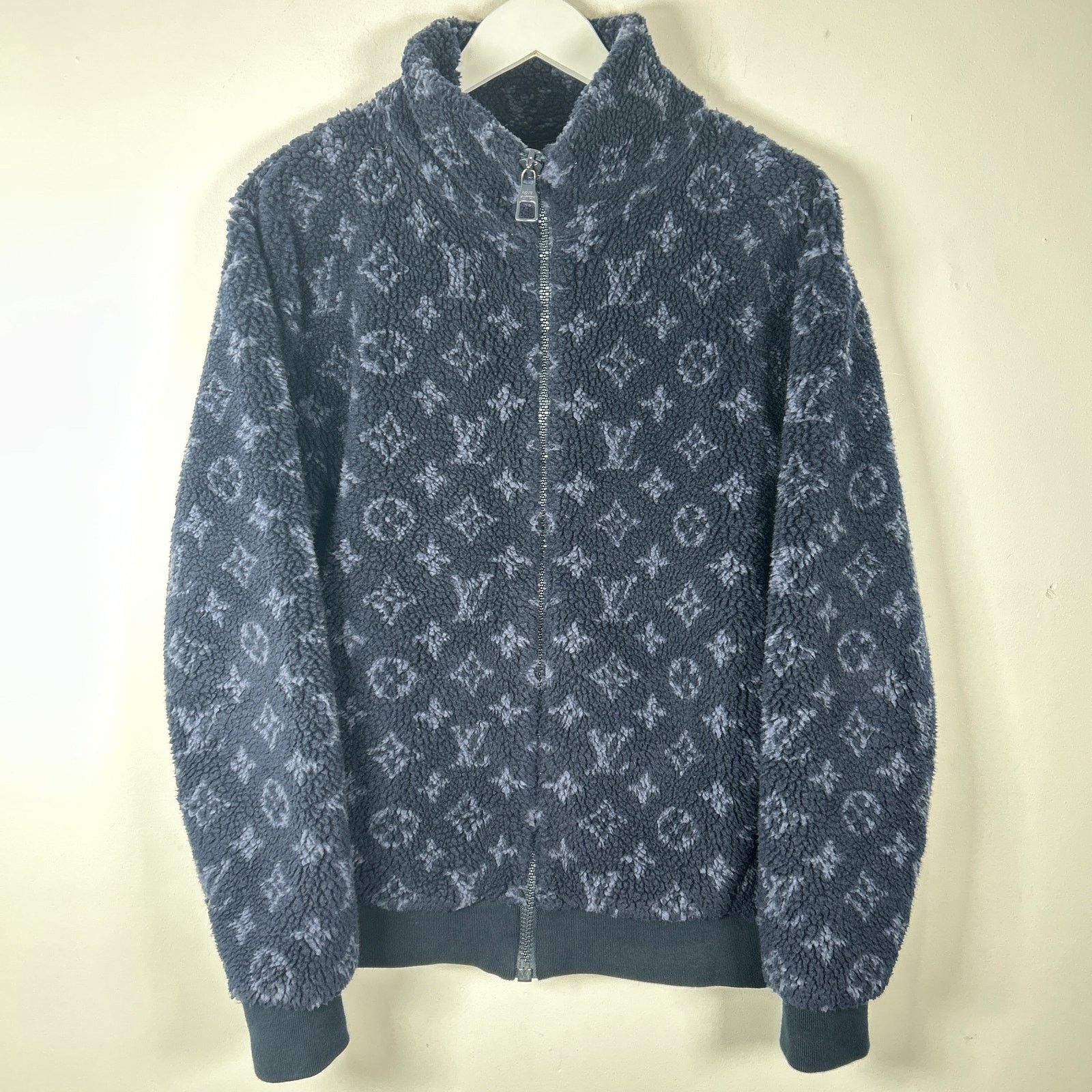 Louis Vuitton Louis Vuitton Navy Monogram Fleece Zip Up Jacket Size S Size US S / EU 44-46 / 1 - 1 Thumbnail