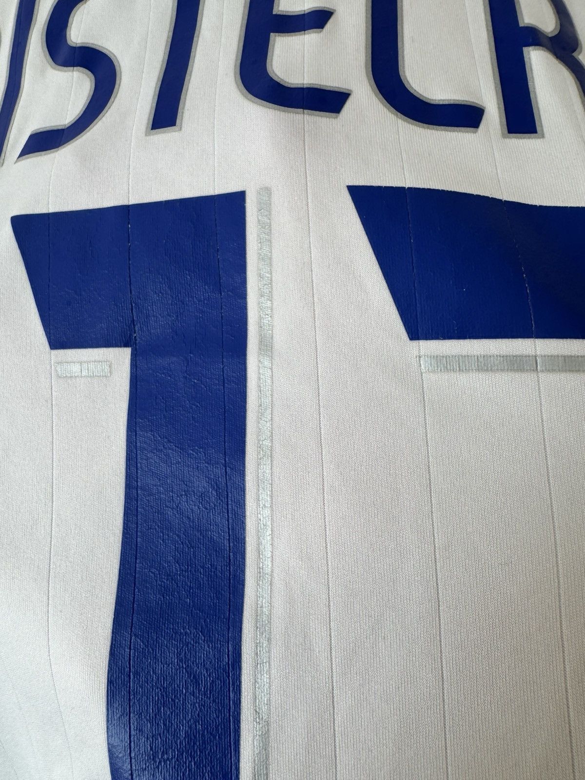 Adidas Vintage Real Madrid 2006-2007 Nistelrooy Home Soccer Jersey Size US S / EU 44-46 / 1 - 12 Thumbnail