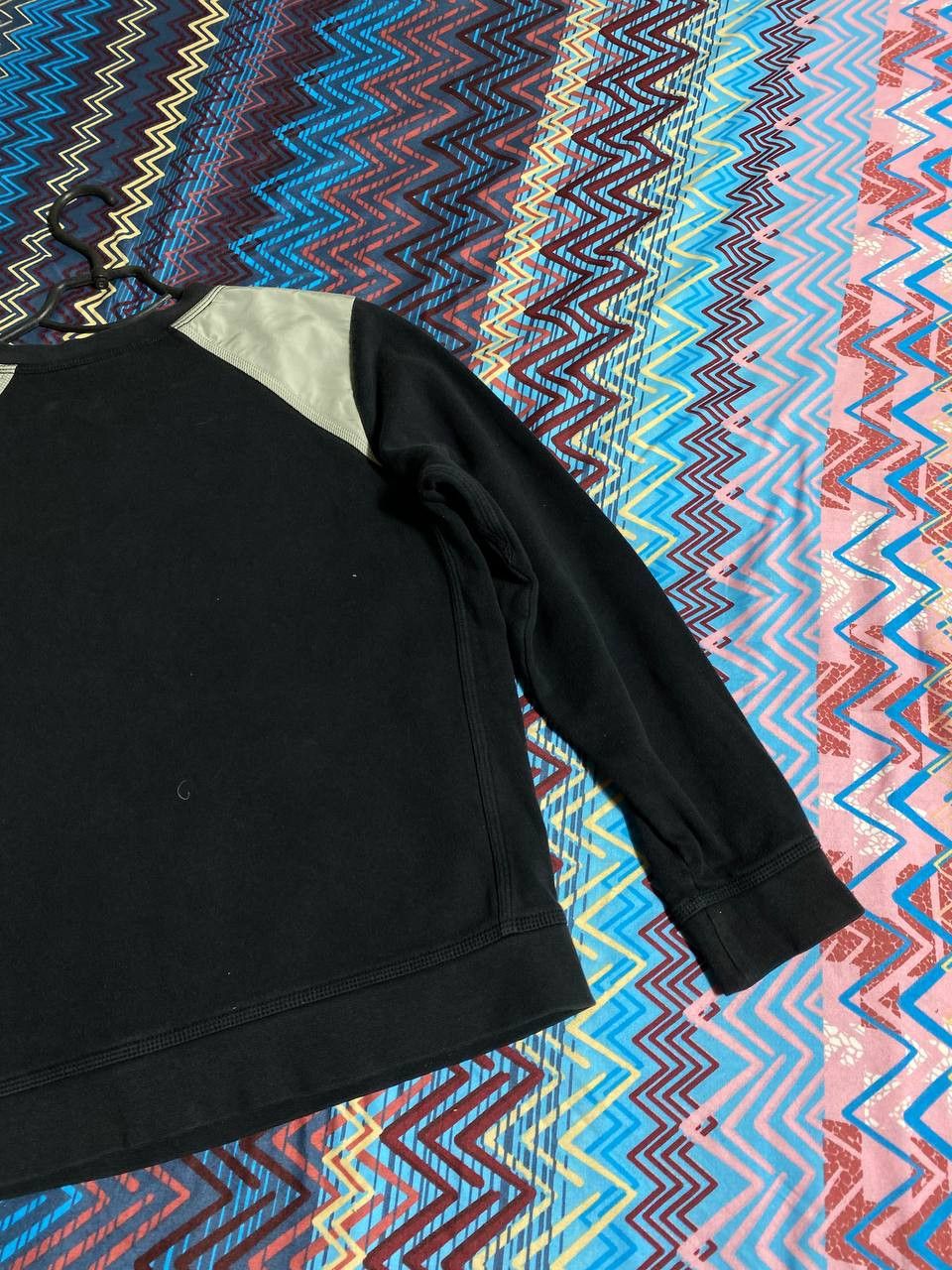 Nike × Vintage 90s Nike Air Big Logo Vintage Y2K Faded Retro Sweatshirt Size US L / EU 52-54 / 3 - 15 Thumbnail