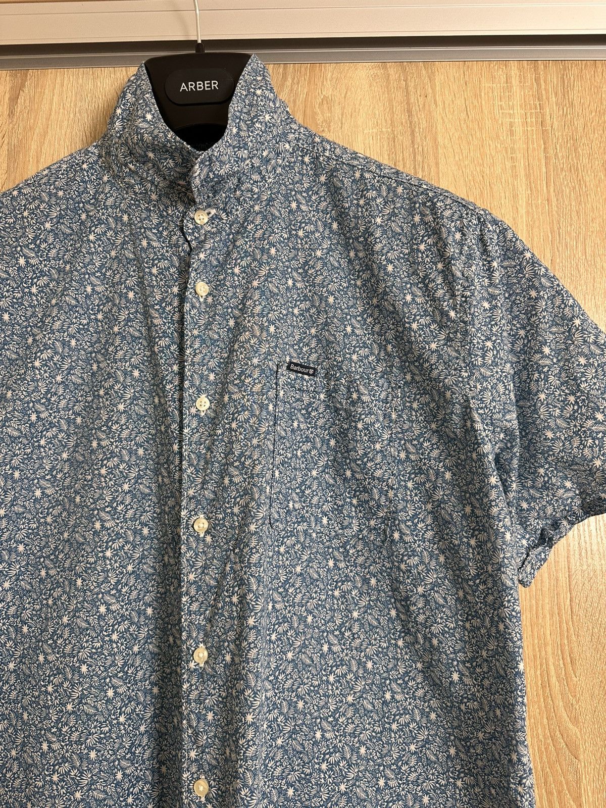 Barbour 🔥 Barbour Floral Print Hawaiian Button Up Shirt Blue Mens Size US M / EU 48-50 / 2 - 4 Thumbnail