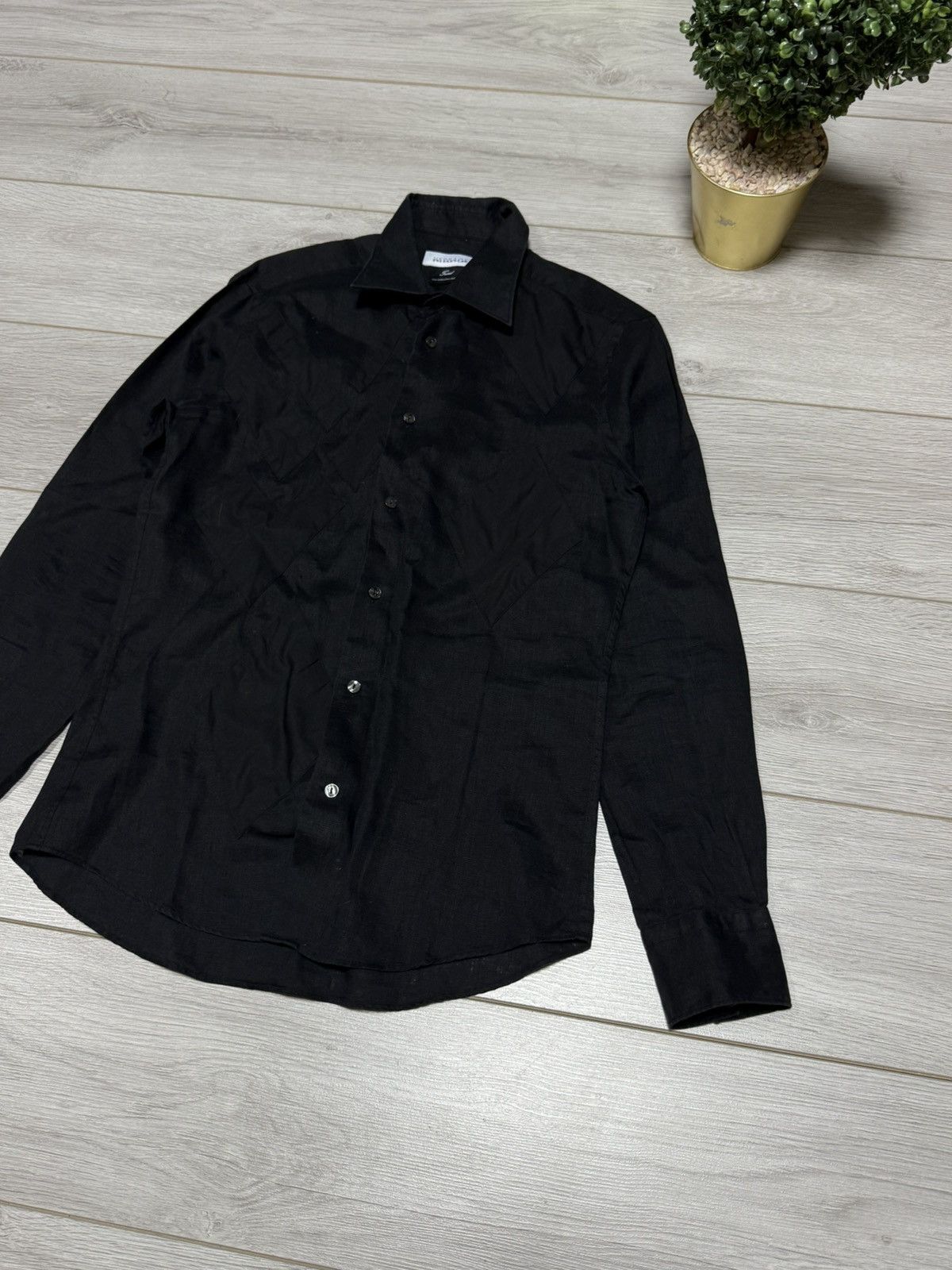 Versace Versace linen patterns shirt buttons v logo Size US M / EU 48-50 / 2 - 4 Thumbnail