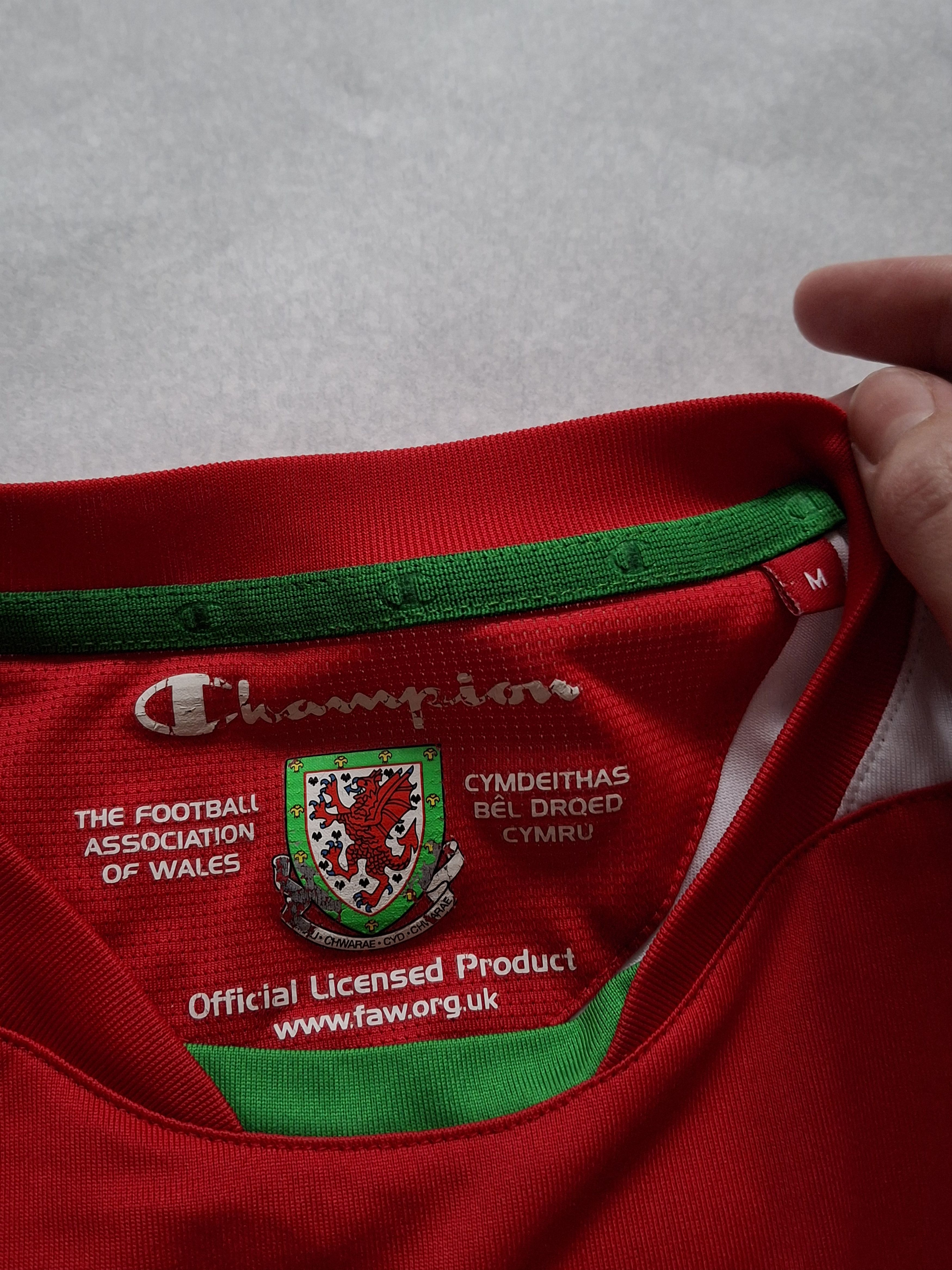 Champion × Vintage Vintage Wales Soccer Jersey Football World Cup Retro Rare Size US M / EU 48-50 / 2 - 3 Thumbnail