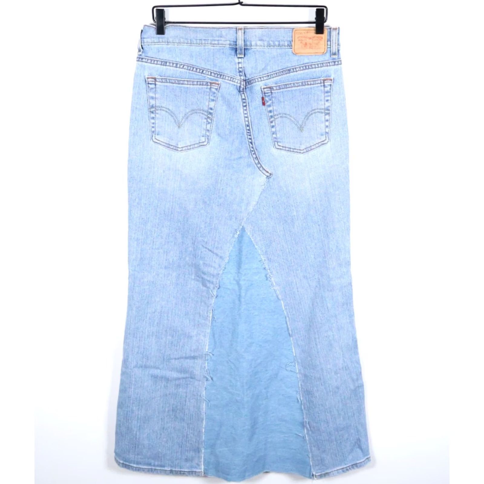 Levi's VTG Levi's Custom Denim Jean Skirt Women's 10 M Blue Wash A-Line Pockets Stretch Y2K Vintage Skirt Mens? Size 32" / US 10 / IT 46 - 2 Thumbnail