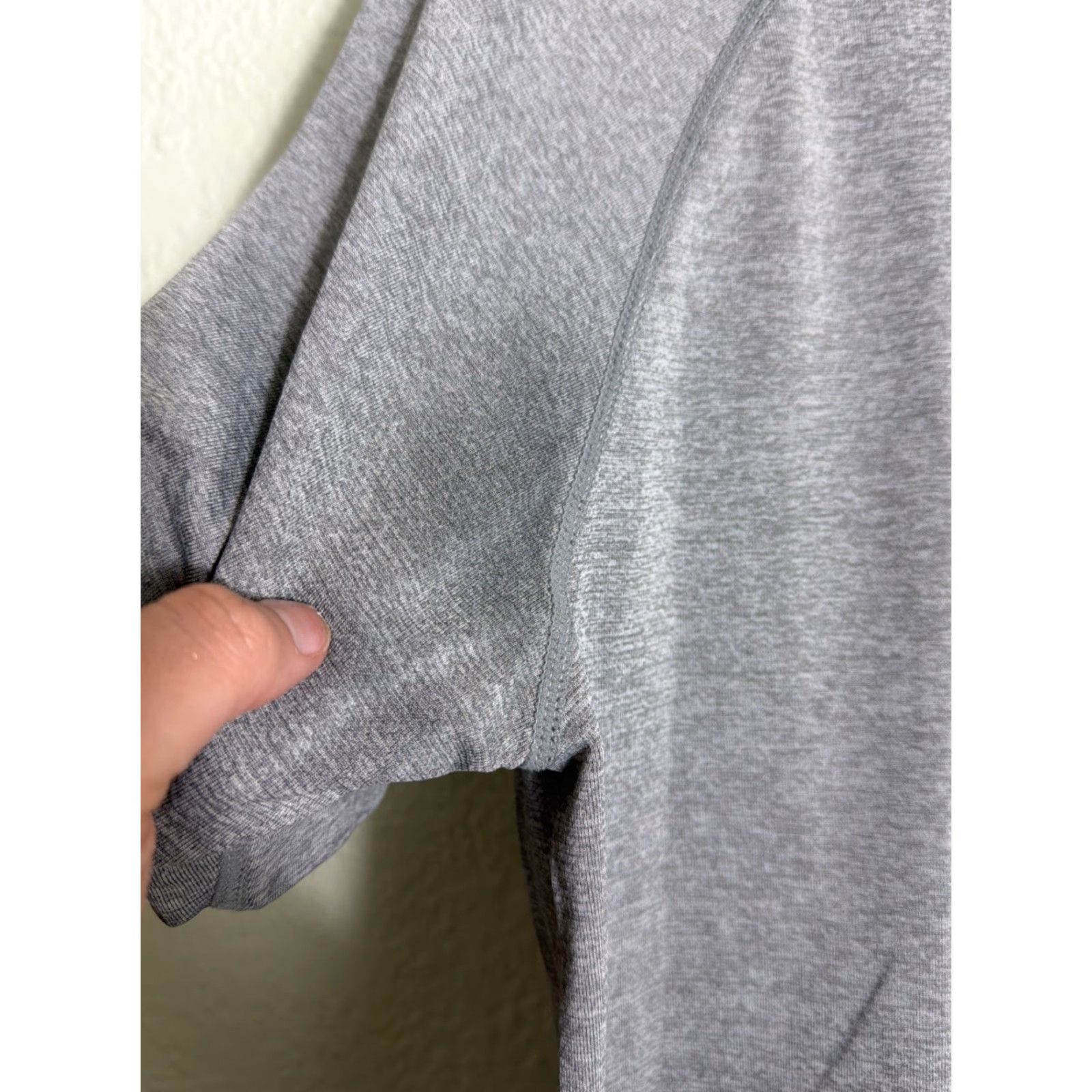 Fabletics Fabletics Shirt Mens M Gray Short Sleeve Activewear Pullover Crew Neck Lightweight Solid Gym Running Cross Training Size US M / EU 48-50 / 2 - 4 Thumbnail