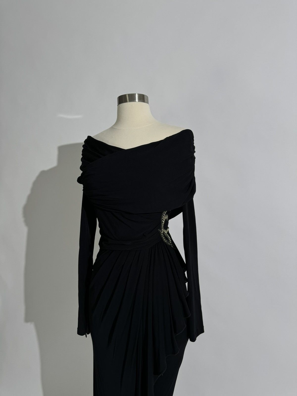 Zuhair Murad Brand New US 6 ZUHAIR MURAD Fitted Off-Shoulder Evening Gown Size M / US 6-8 / IT 42-44 - 4 Thumbnail
