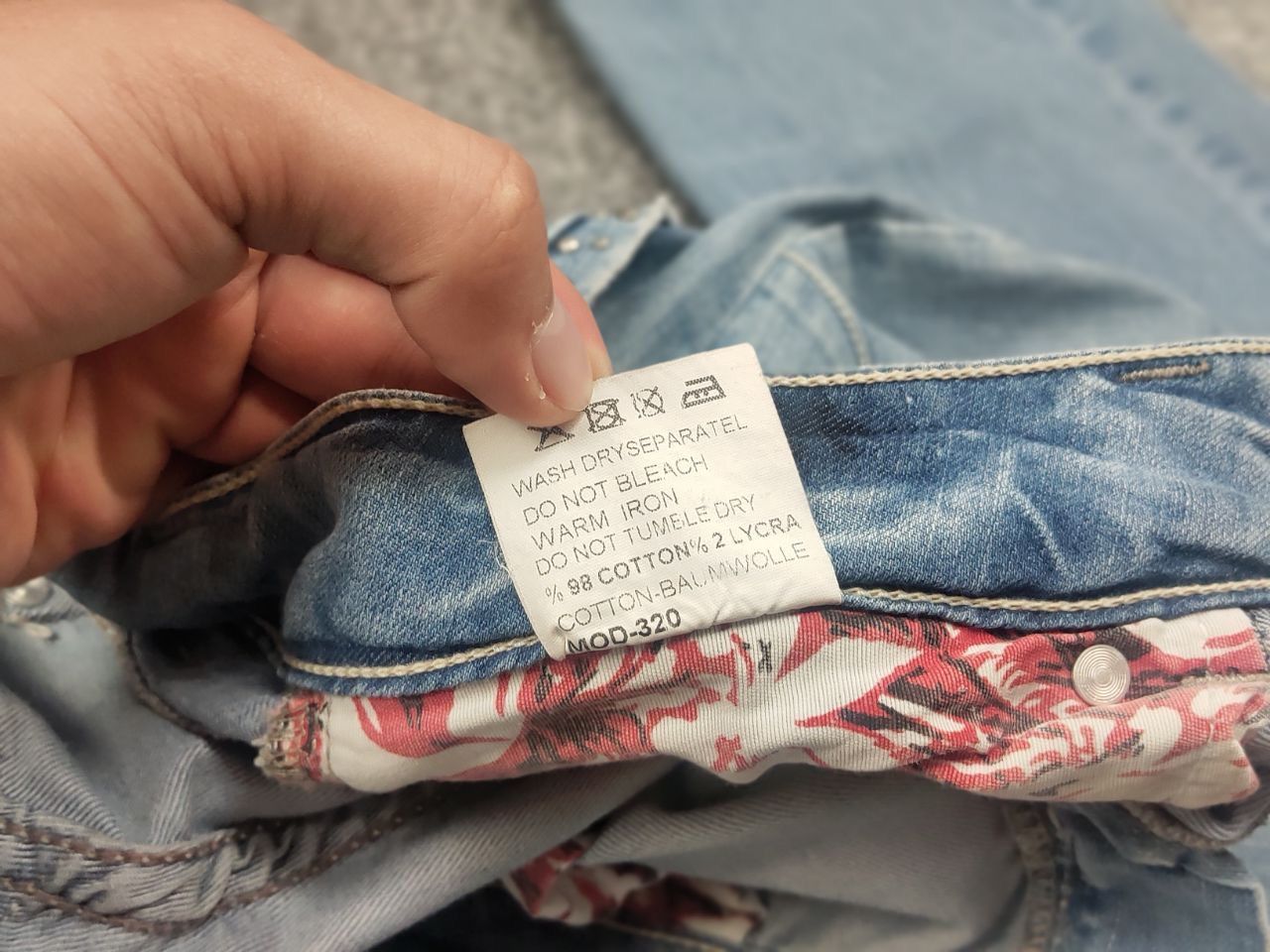 John Galliano Vintage John Galliano Y2K Style Metal Logo Faded Denim Jeans Size US 29 - 15 Thumbnail