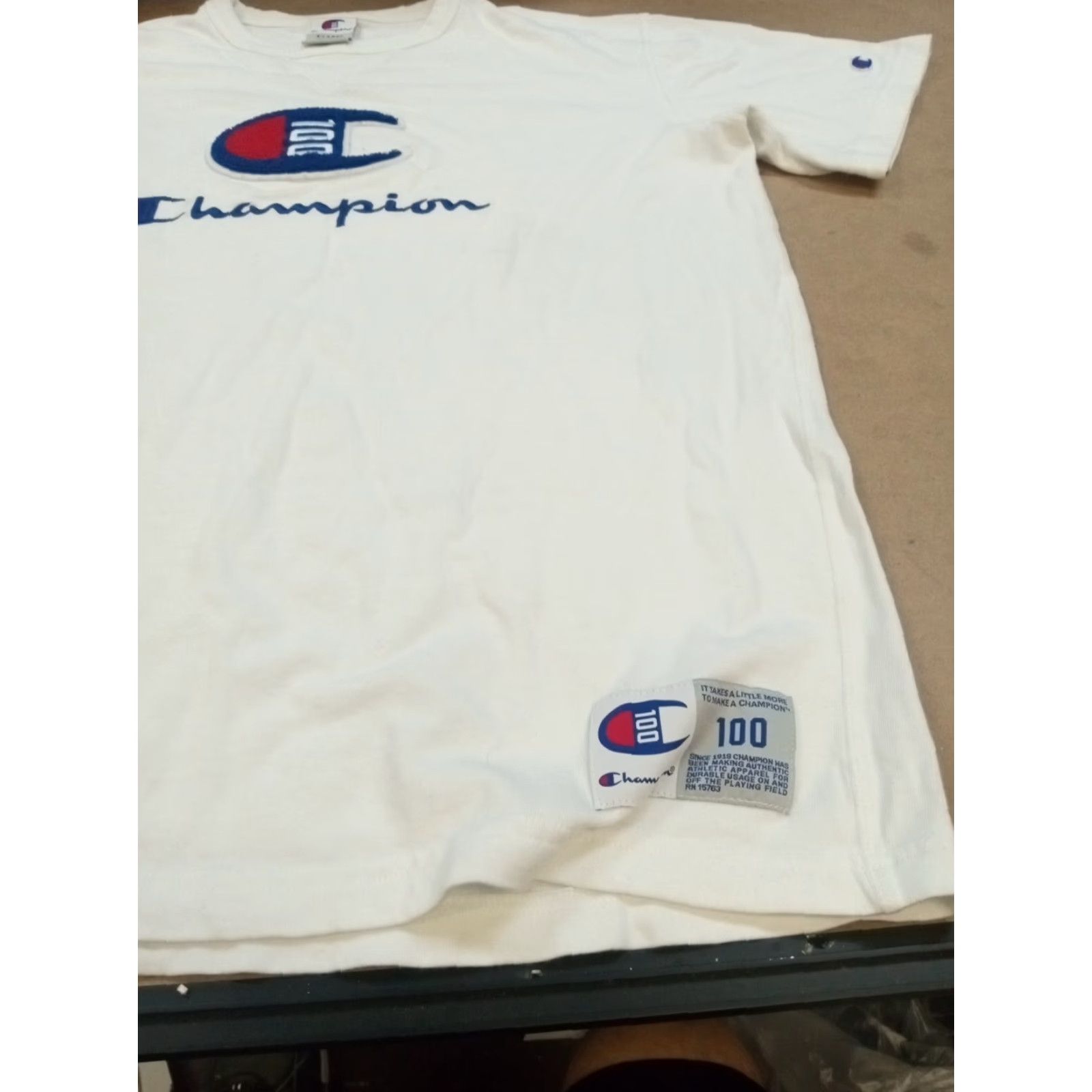 Champion VINTAGE Champion XL Embroidered SS T-Shirt Men White Cotton Crew Neck Short Sleeve 90s Sports Easy Care Breathing All Seasons Size US XL / EU 56 / 4 - 3 Thumbnail