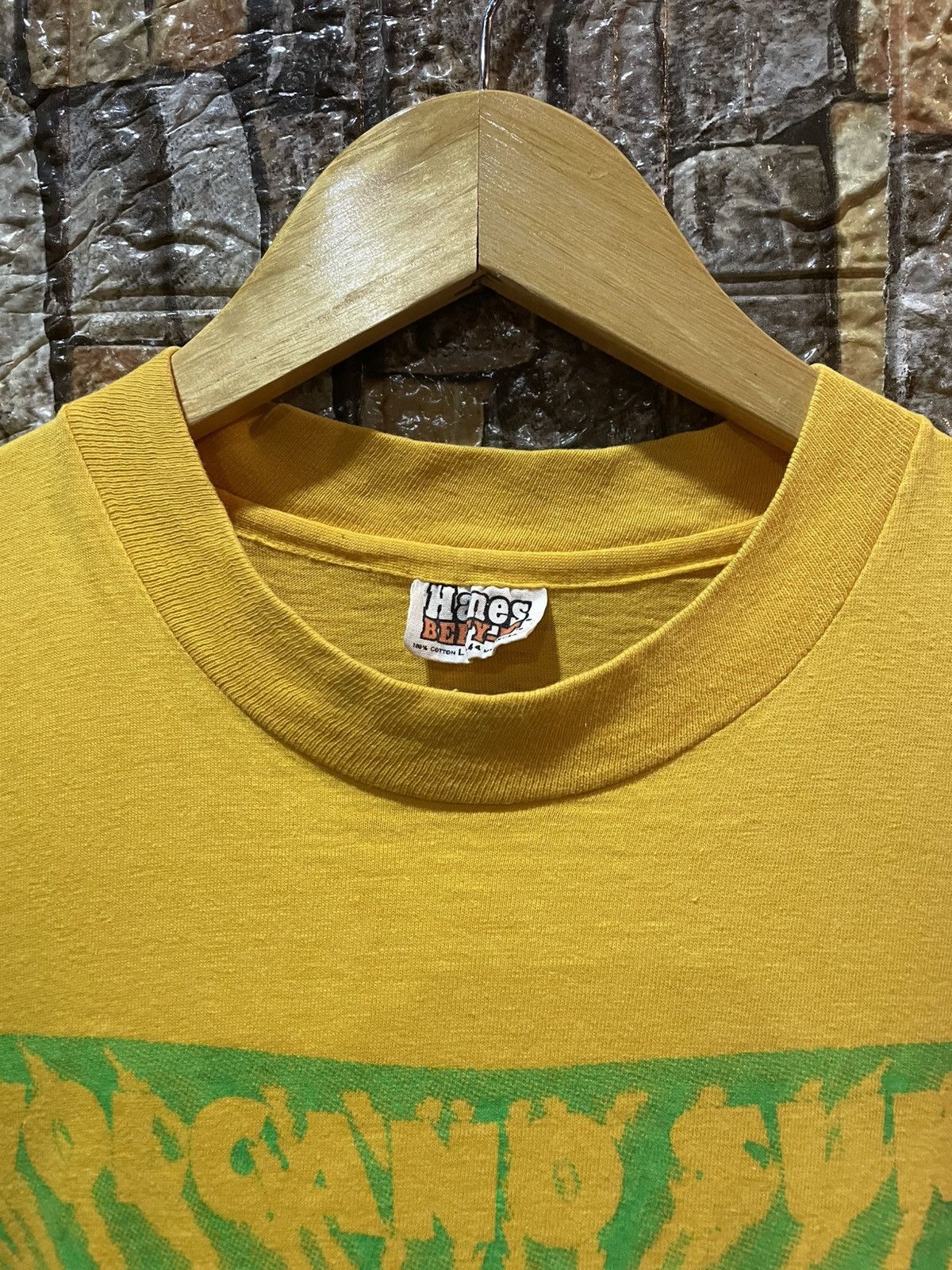 Hanes Vintage 80s Volcano suns Size US M / EU 48-50 / 2 - 2 Thumbnail