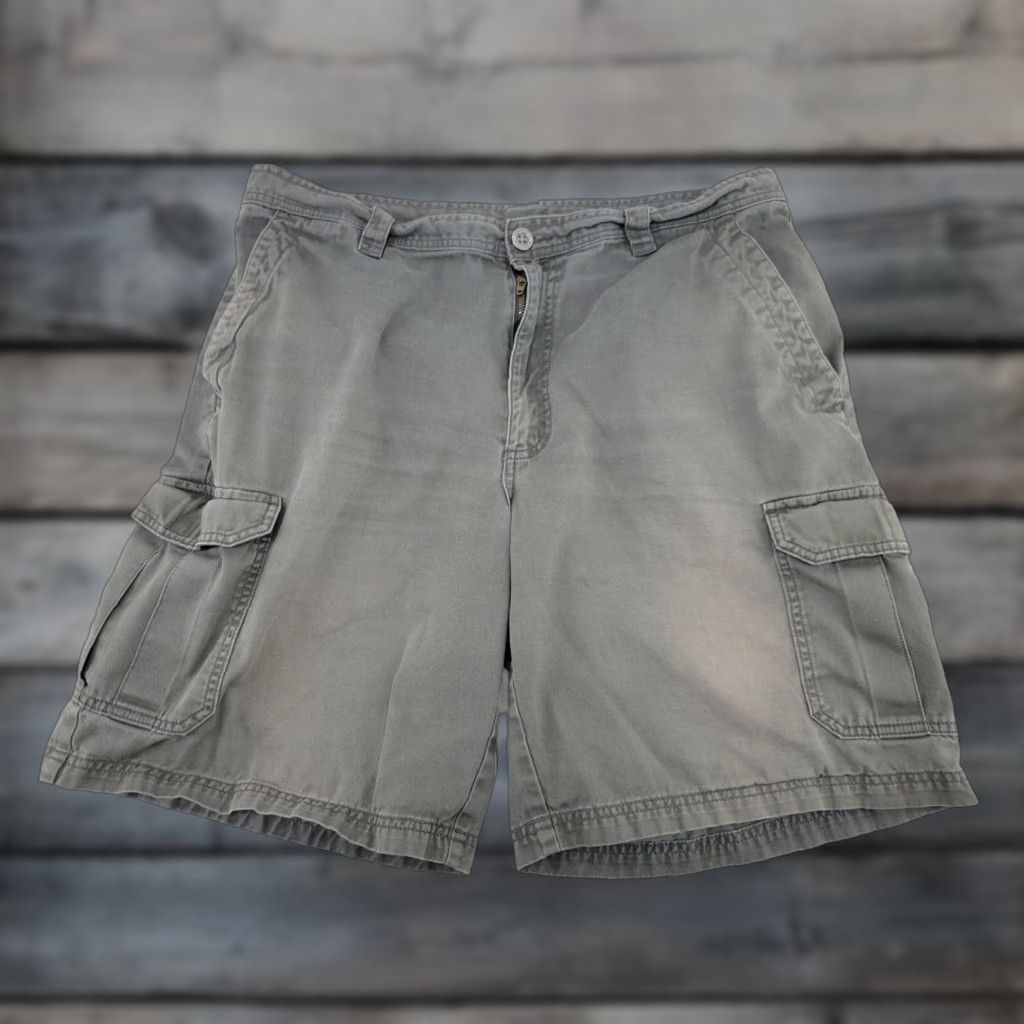 Vintage Columbia Mens Cargo Shorts Gray 38W/10In 100% Cotton Pockets Casual Pain Distressed Faded Distressed Style Cargo Mens Shorts Size US 38 / EU 54 - 1 Thumbnail