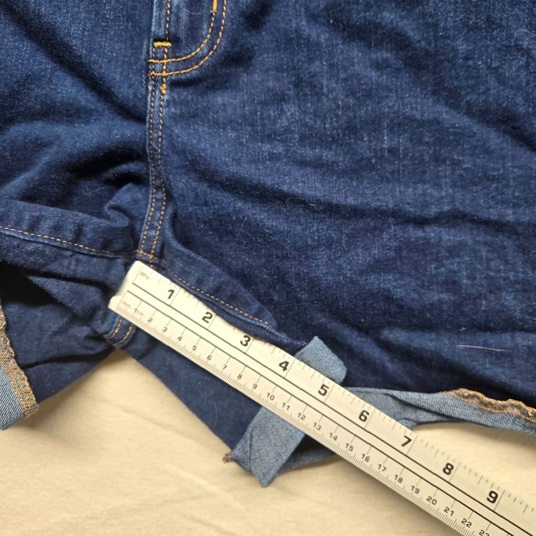Old Navy Old Navy Denim Mid-Rise Shorts Blue Jean 5-Pocket Pocketed Cuffed Casual Adult Womens 24 - Womens Size 42" / US 20 - 6 Thumbnail
