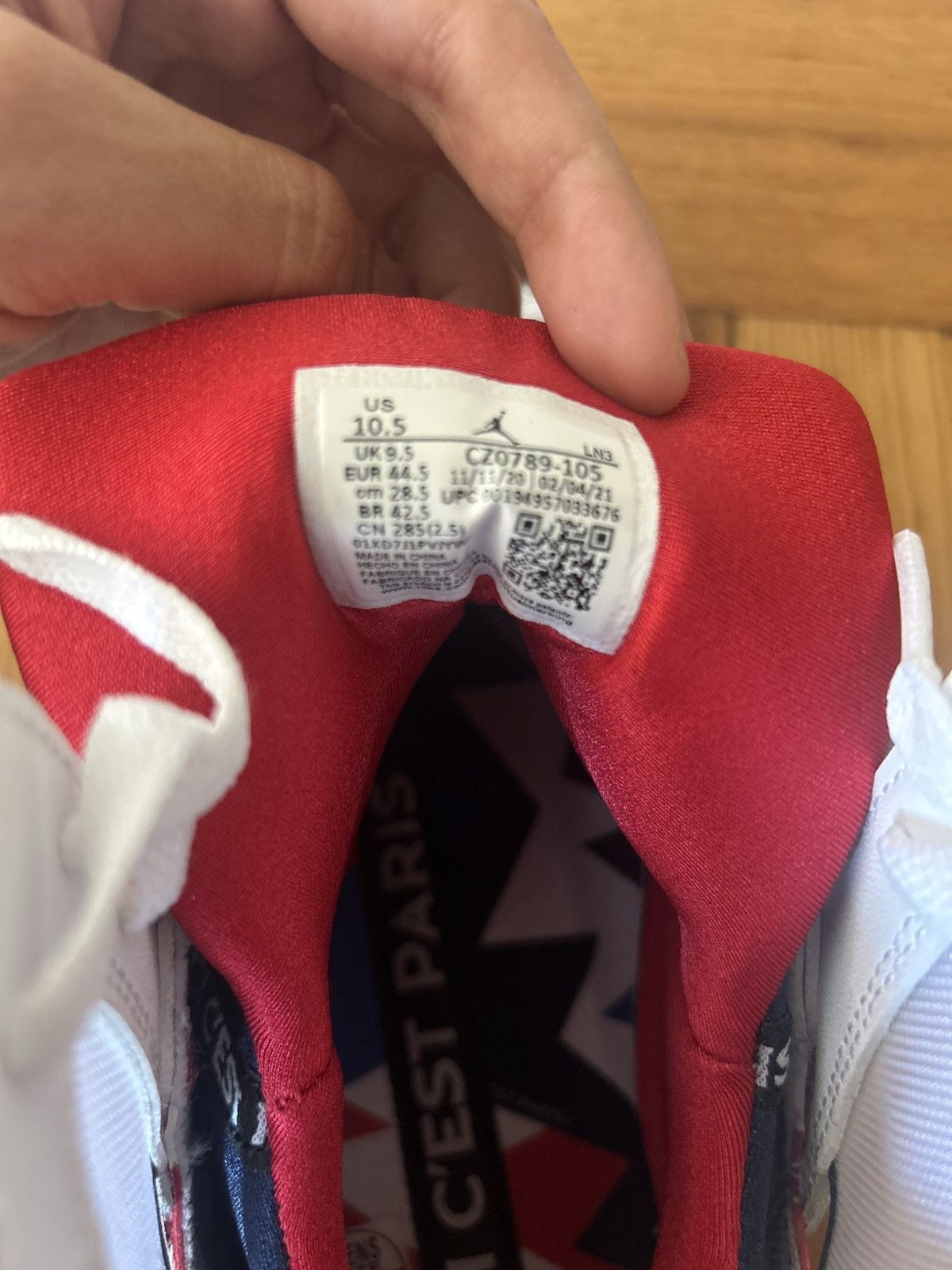 Jordan Brand Air Jordan 7 Retro x Paris Saint-Germain ‘Paname’ Size US 10.5 / EU 43-44 - 6 Thumbnail