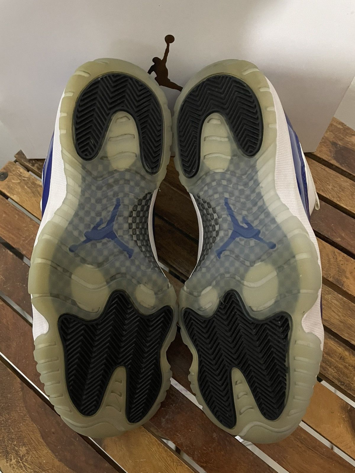 Jordan Brand × Nike Nike Air Jordan 11 Retro Low White Concord Mens US Size 10.5 Size US 10.5 / EU 43-44 - 9 Thumbnail