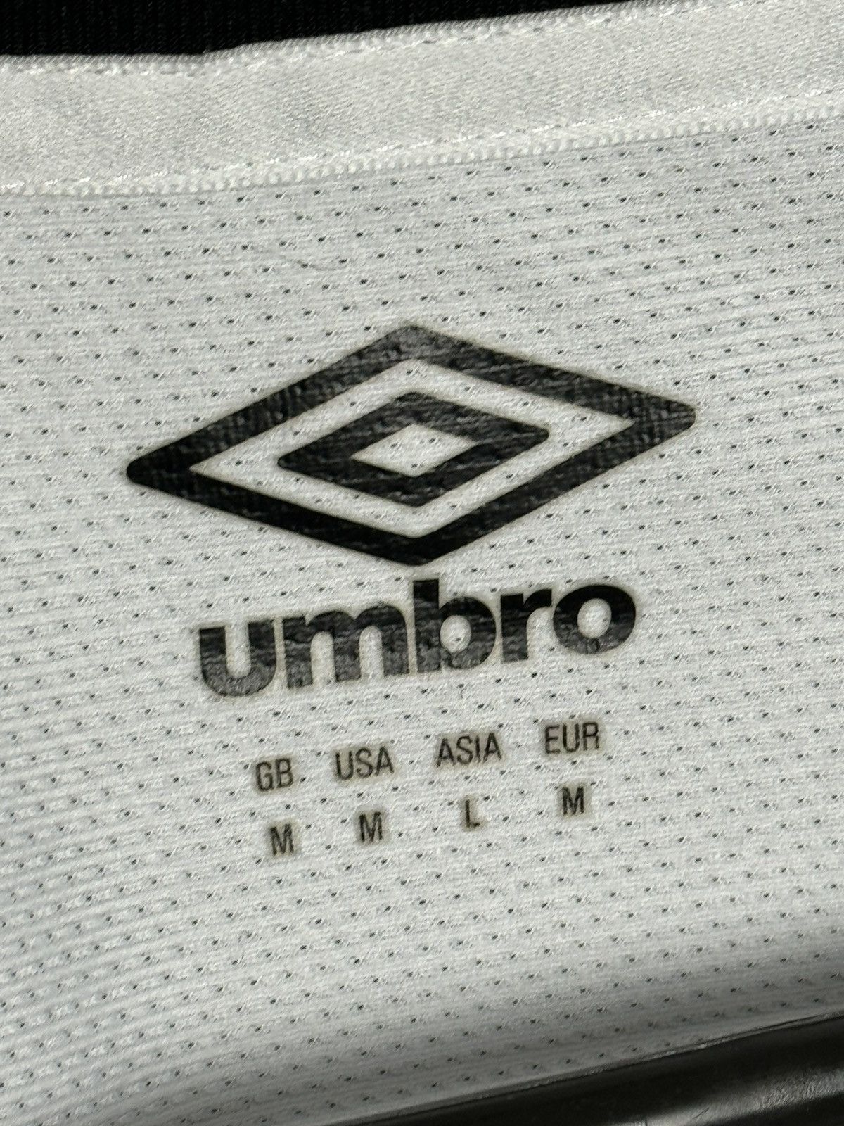 Umbro Everton 15/16 Away Football Jersey Size US M / EU 48-50 / 2 - 14 Thumbnail