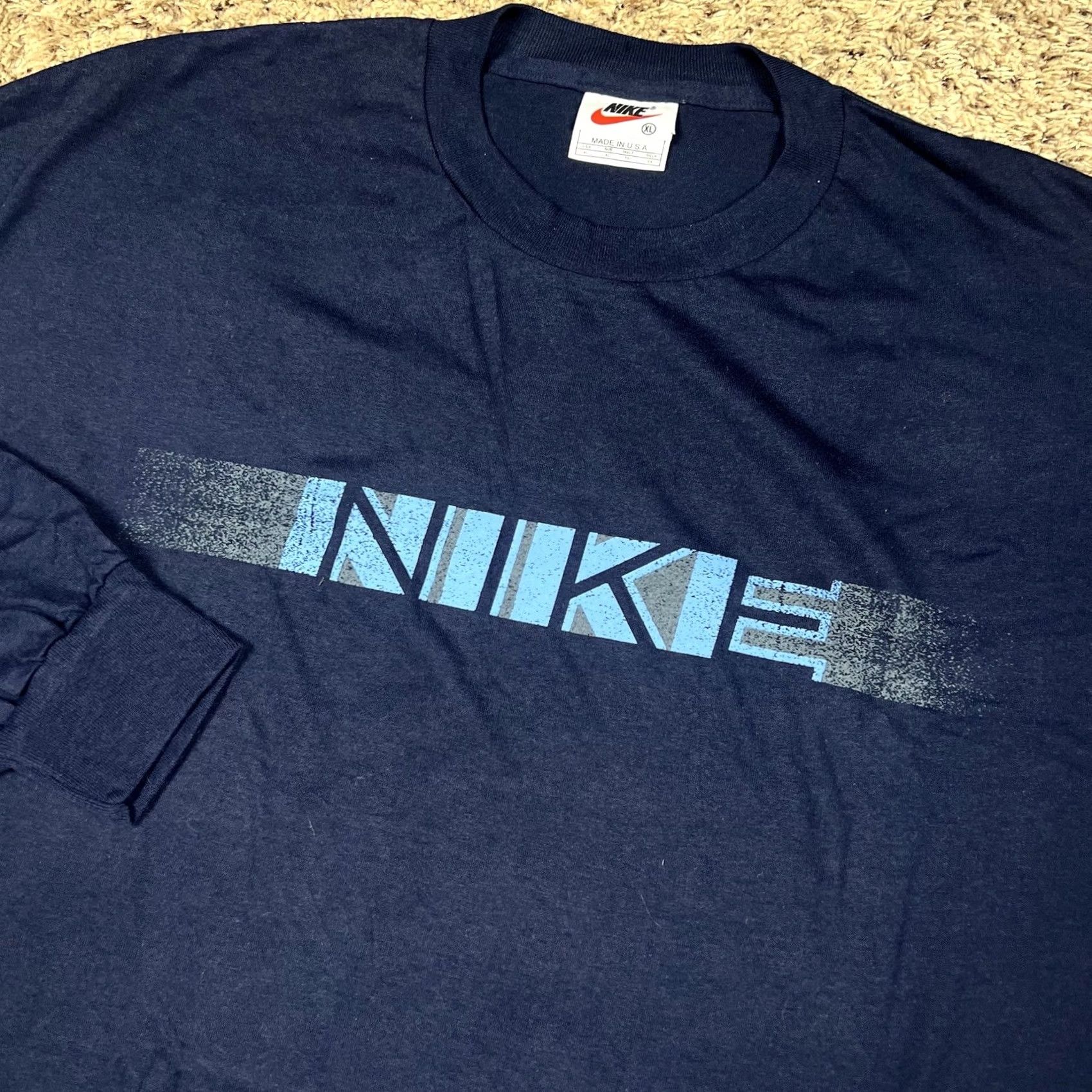 Nike VINTAGE Nike T-Shirt Navy Blue 90s Spellout Double Sided Graphic XL Mens Size US XL / EU 56 / 4 - 4 Thumbnail