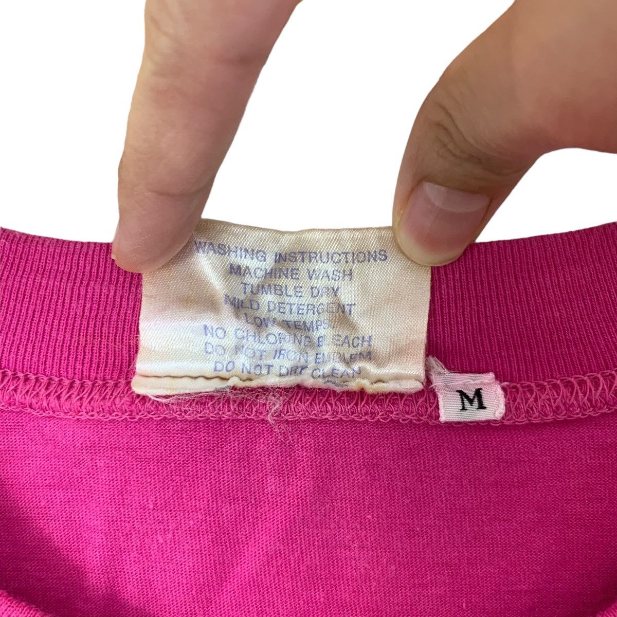 Vintage Vintage 90’ MOON BEACH OKINAWA Pink Tee Shirt Size M / US 6-8 / IT 42-44 - 7 Thumbnail