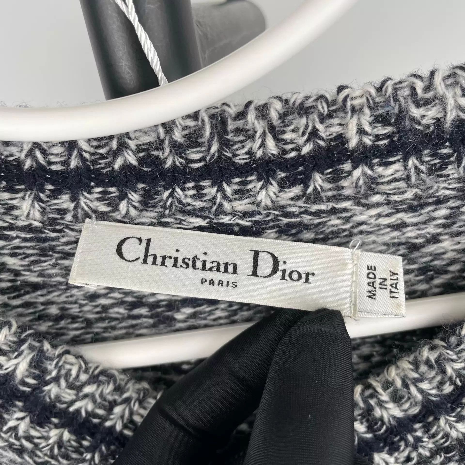 Dior Dior V-neck Gray Knit Sweater 36 Size XS / US 0-2 / IT 36-38 - 3 Thumbnail