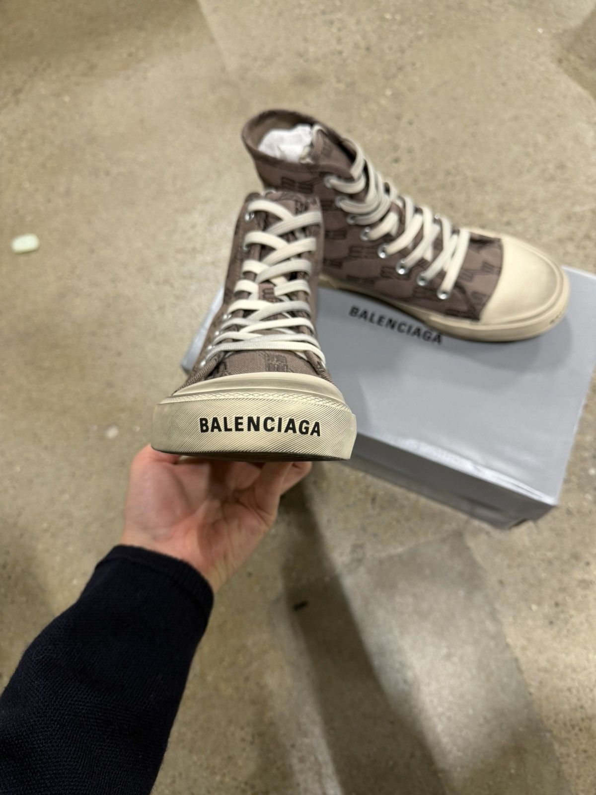 Balenciaga Balenciaga Paris Monogram Sneaker 850$ NEW Size US 8 / EU 41 - 2 Thumbnail