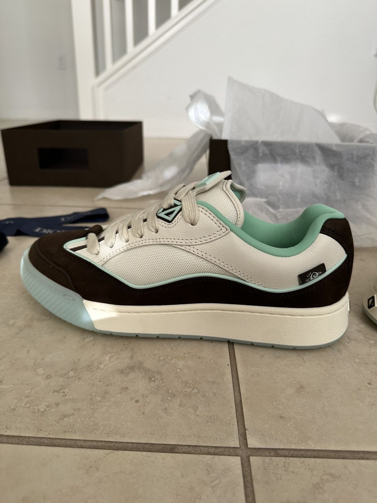 Dior × Travis Scott Travis Scott x Dior B713 Cream Mocha Size US 10.5 / EU 43-44 - 15 Thumbnail