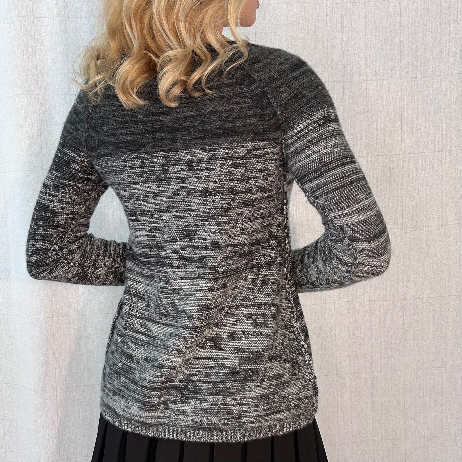 Anthropologie Saffron Gray 100% Cashmere Sweater Size S Size S / US 4 / IT 40 - 4 Thumbnail