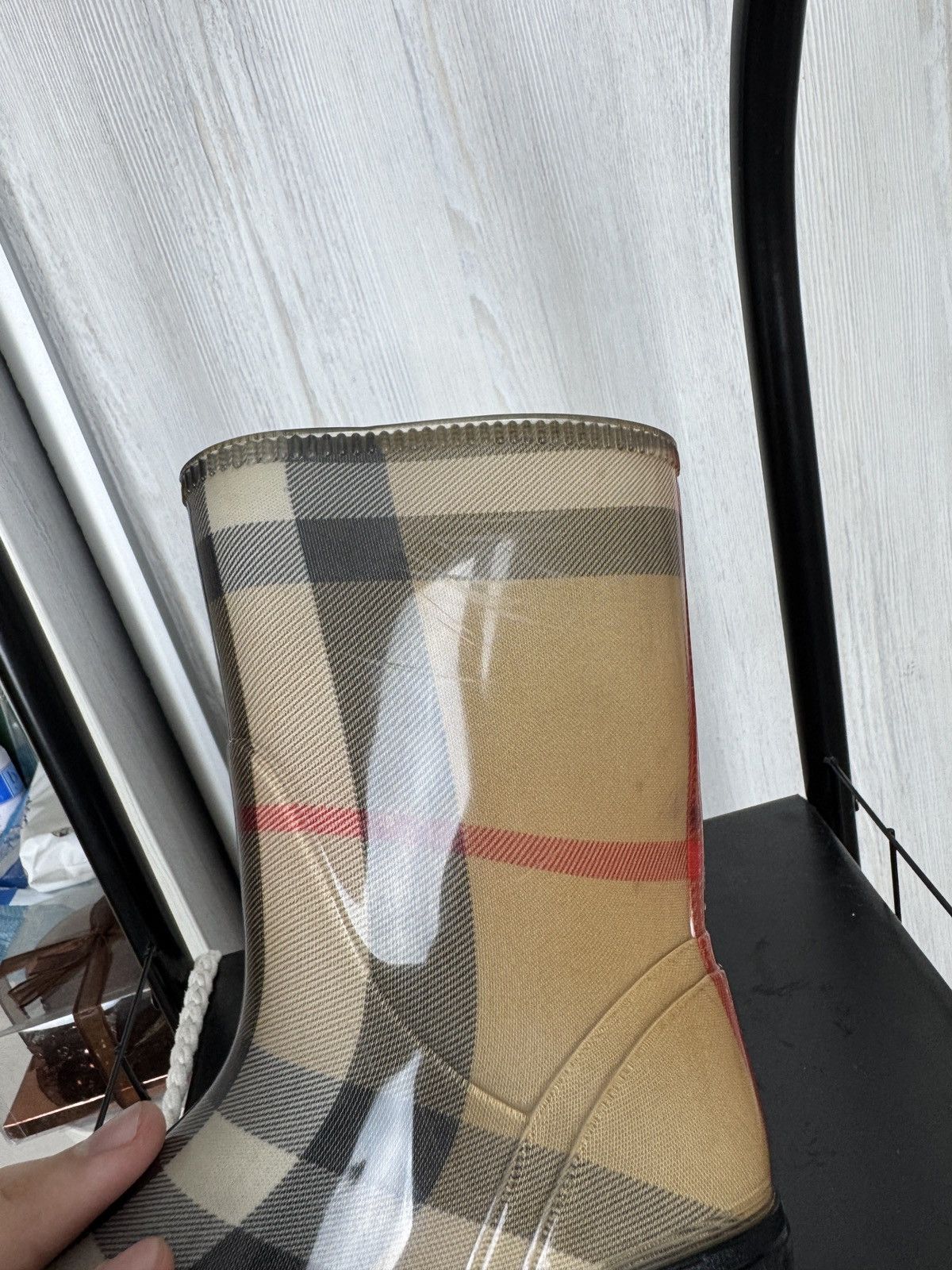 Burberry Burberry Kids Toddler Nova Check Rubber Rain boots size 28 Size US 10 / IT 40 - 13 Thumbnail