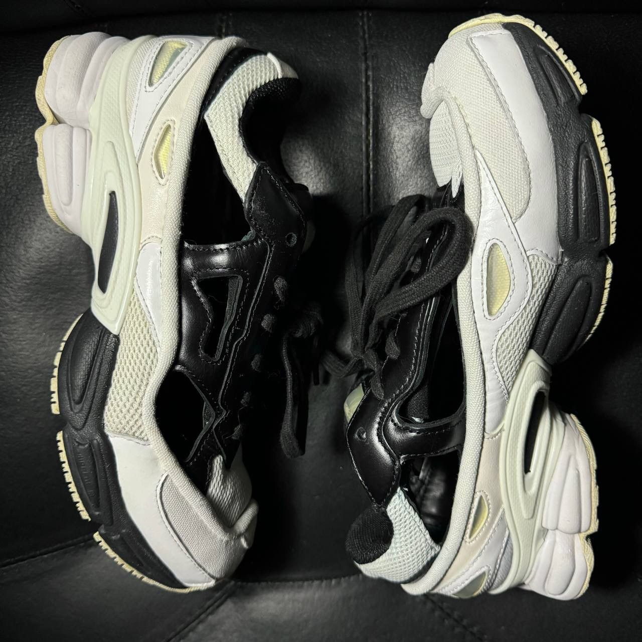 Adidas × Raf Simons Adidas Raf Simons Ozweego Replicant white black Size US 5.5 / EU 38 - 4 Thumbnail