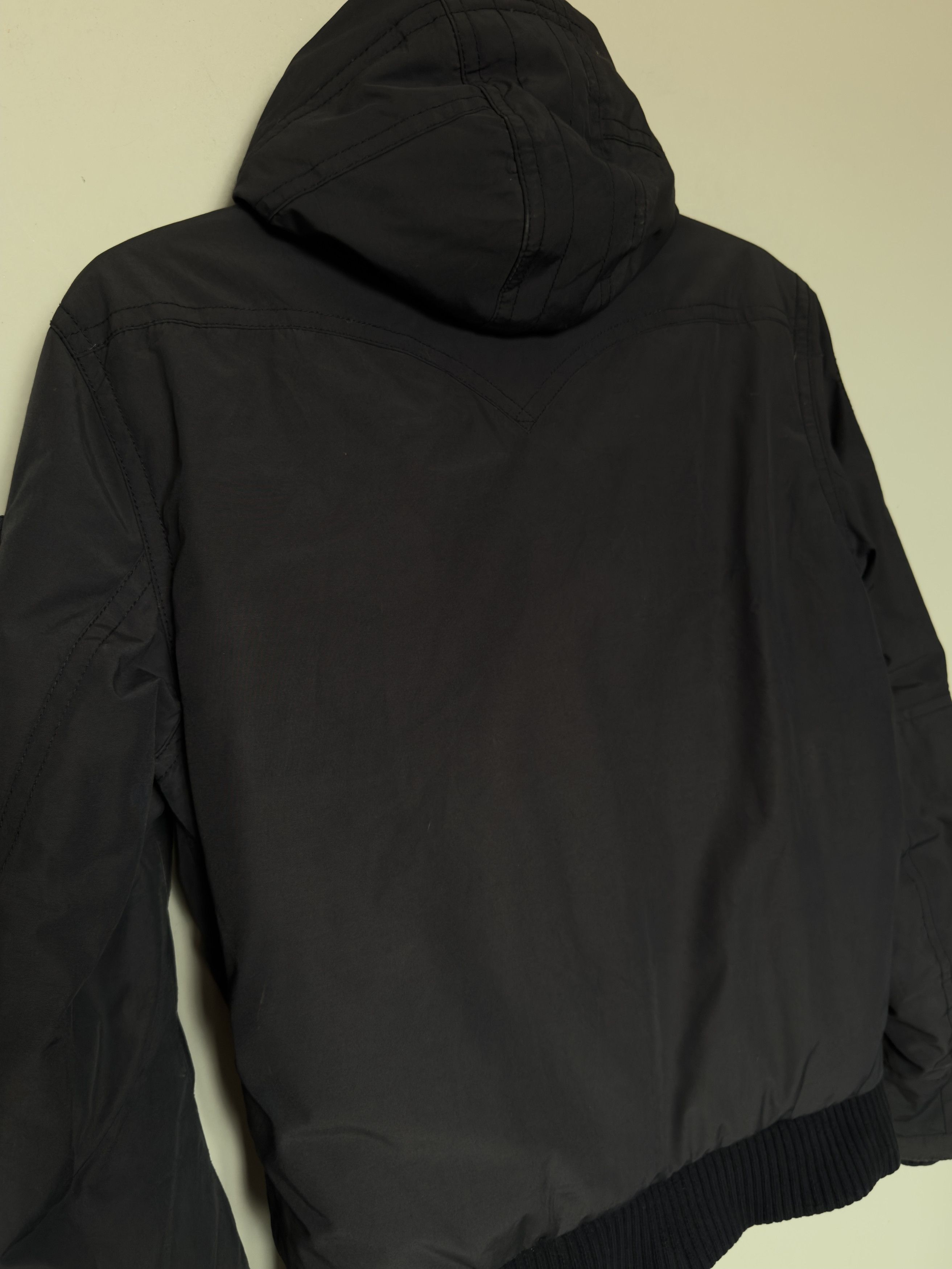 Levi's 🔥 hooded bomber puffer jacket Levis size L Size US L / EU 52-54 / 3 - 10 Thumbnail