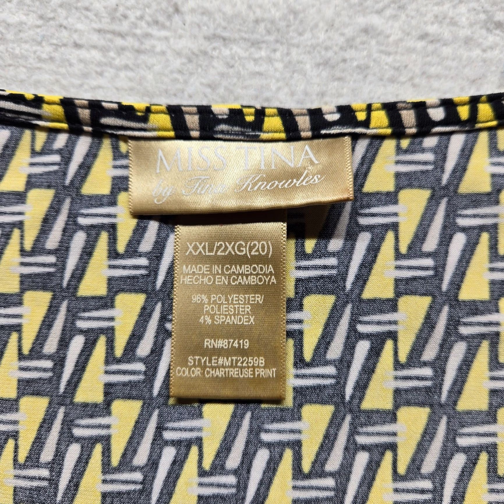 Vintage VINTAGE Miss Tina Yellow Black T-Shirt Long Sleeve Cowl Neck Adult Women's 2XL XXL Shirt Womens Miss Tina Animals 90s Century-Old Style? Size XXL / US 16-18 / IT 52-54 - 3 Thumbnail