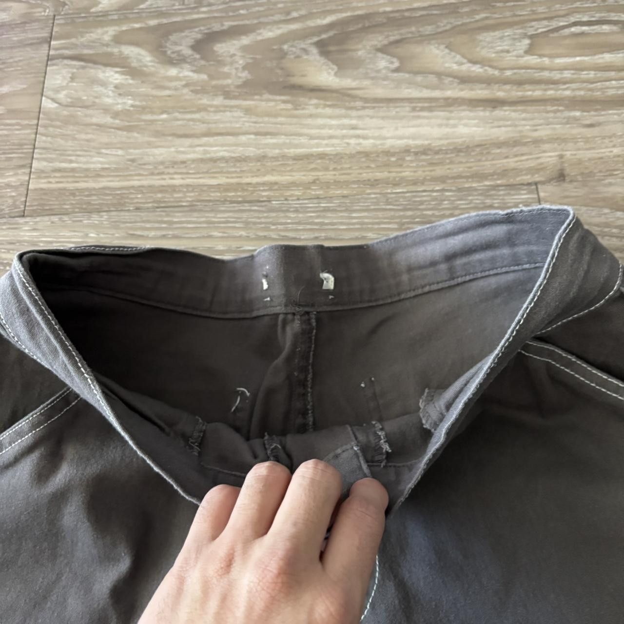 Vintage Crazy Vintage Y2K/2000s Baggy Grey Streetwear Skater Style Cargo Pants! 29x29 Size US 29 - 7 Thumbnail