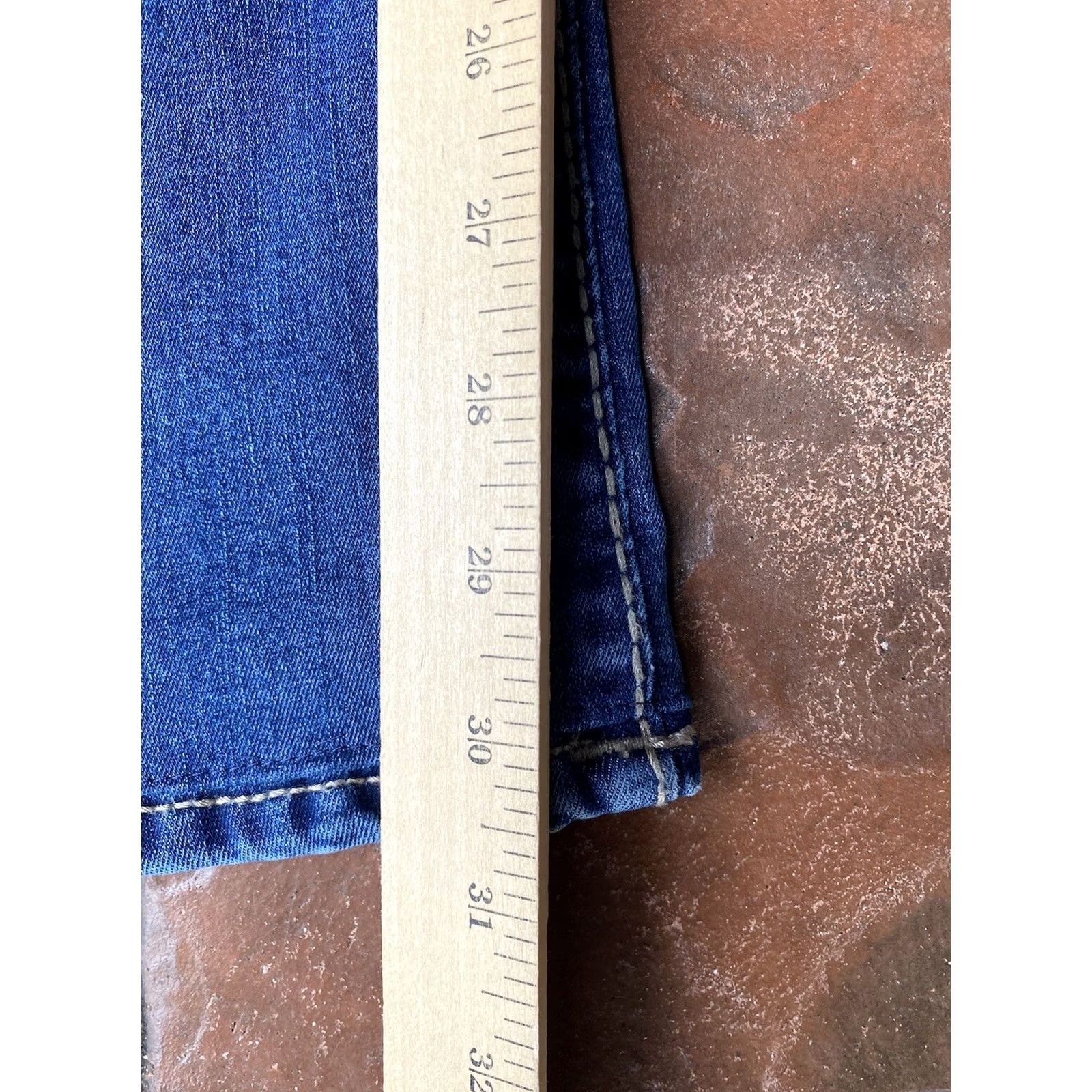 True Religion True Religion Becca Bootcut Jeans Women 27x30.5 Blue Mid Rise Stitch Size 27" / US 4 / IT 40 - 7 Thumbnail