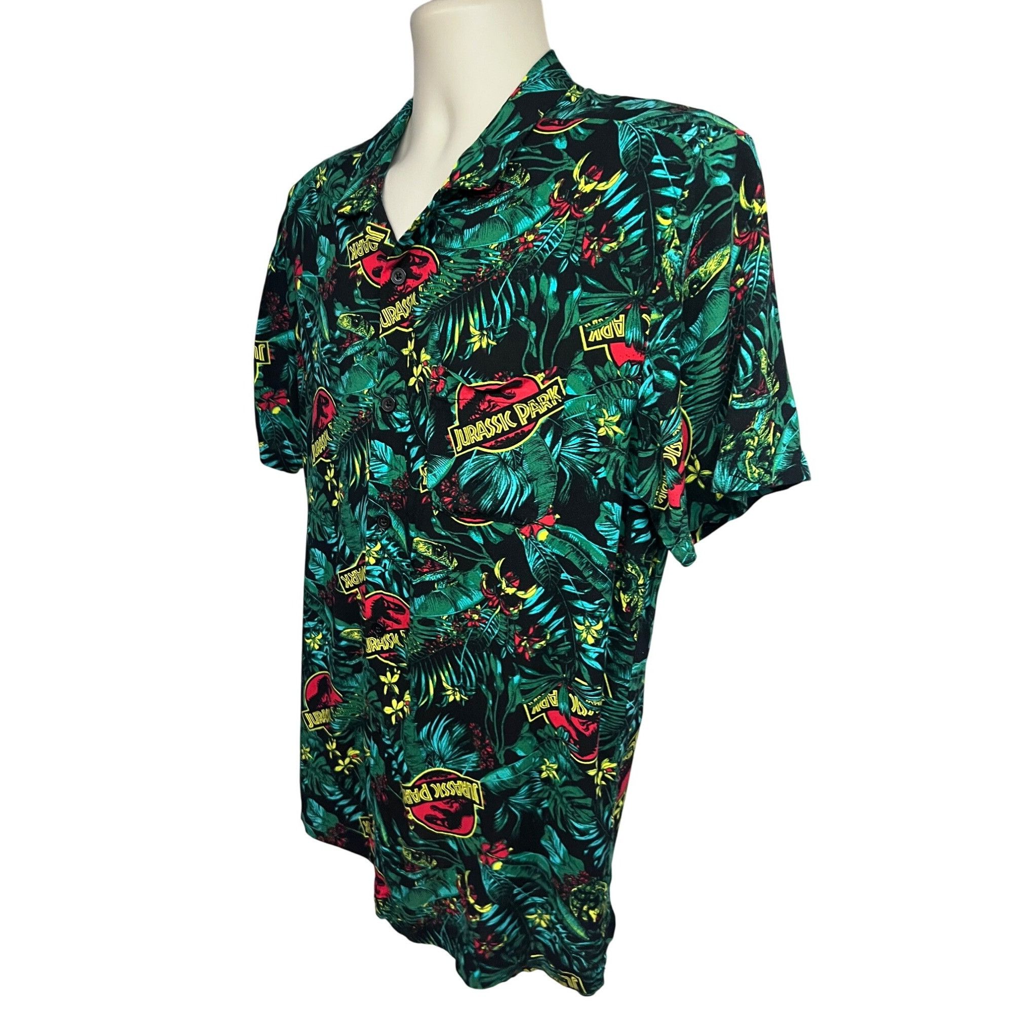 Vintage Jurassic Park Mens Classic Logo All Over Hawaiian Print Butt Size US M / EU 48-50 / 2 - 3 Thumbnail