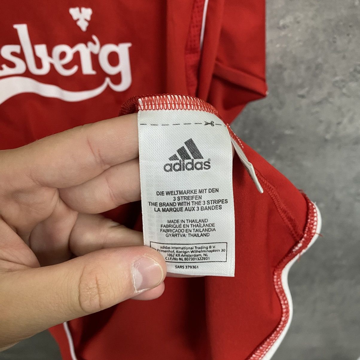 Adidas Vintage Liverpool Adidas Football Jersey 2006-07 T-Shirt Size US L / EU 52-54 / 3 - 12 Thumbnail