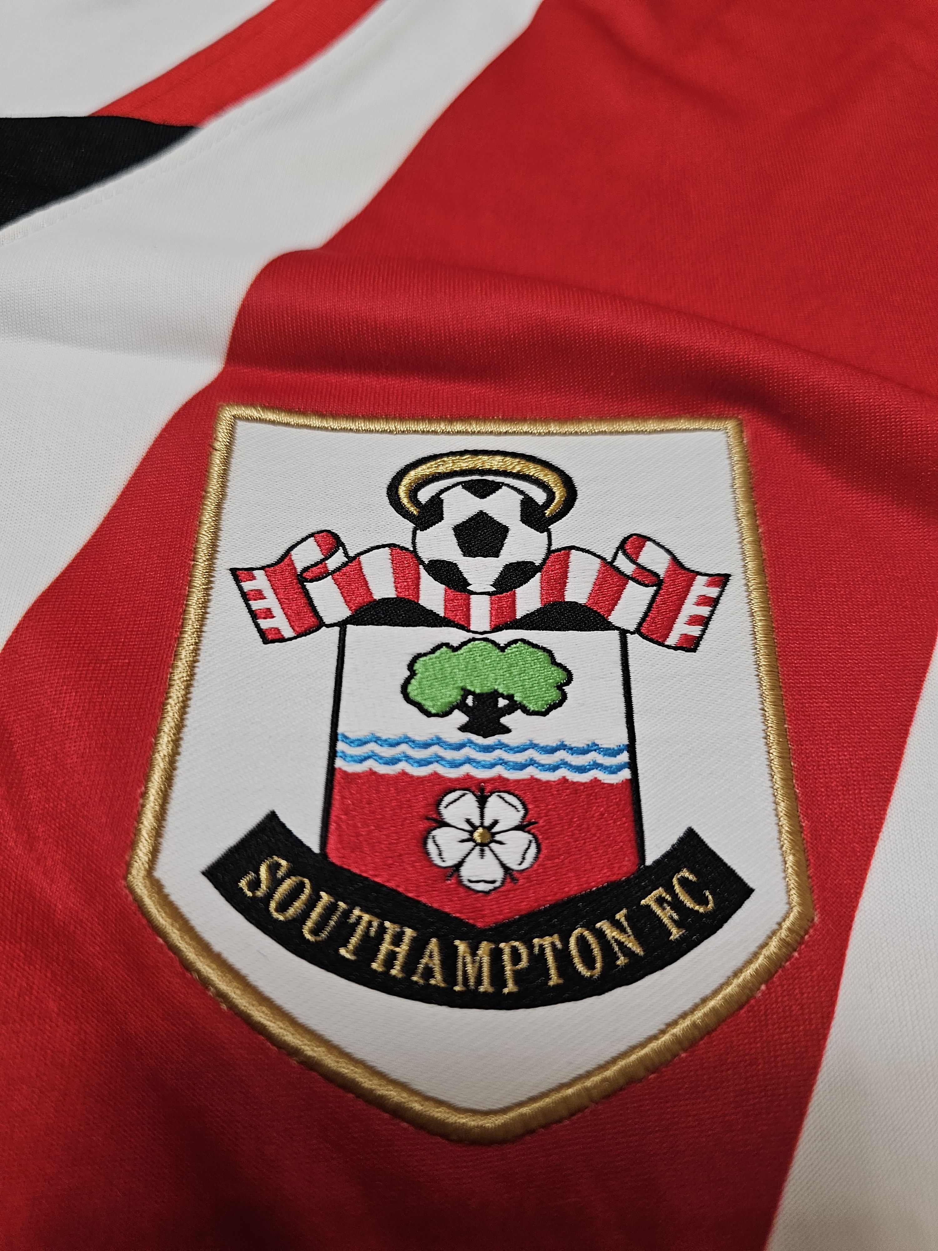 Under Armour SOUTHAMPTON 2020 2021 THIRD FOOTBALL SHIRT SOCCER JERSEY Size US L / EU 52-54 / 3 - 4 Thumbnail