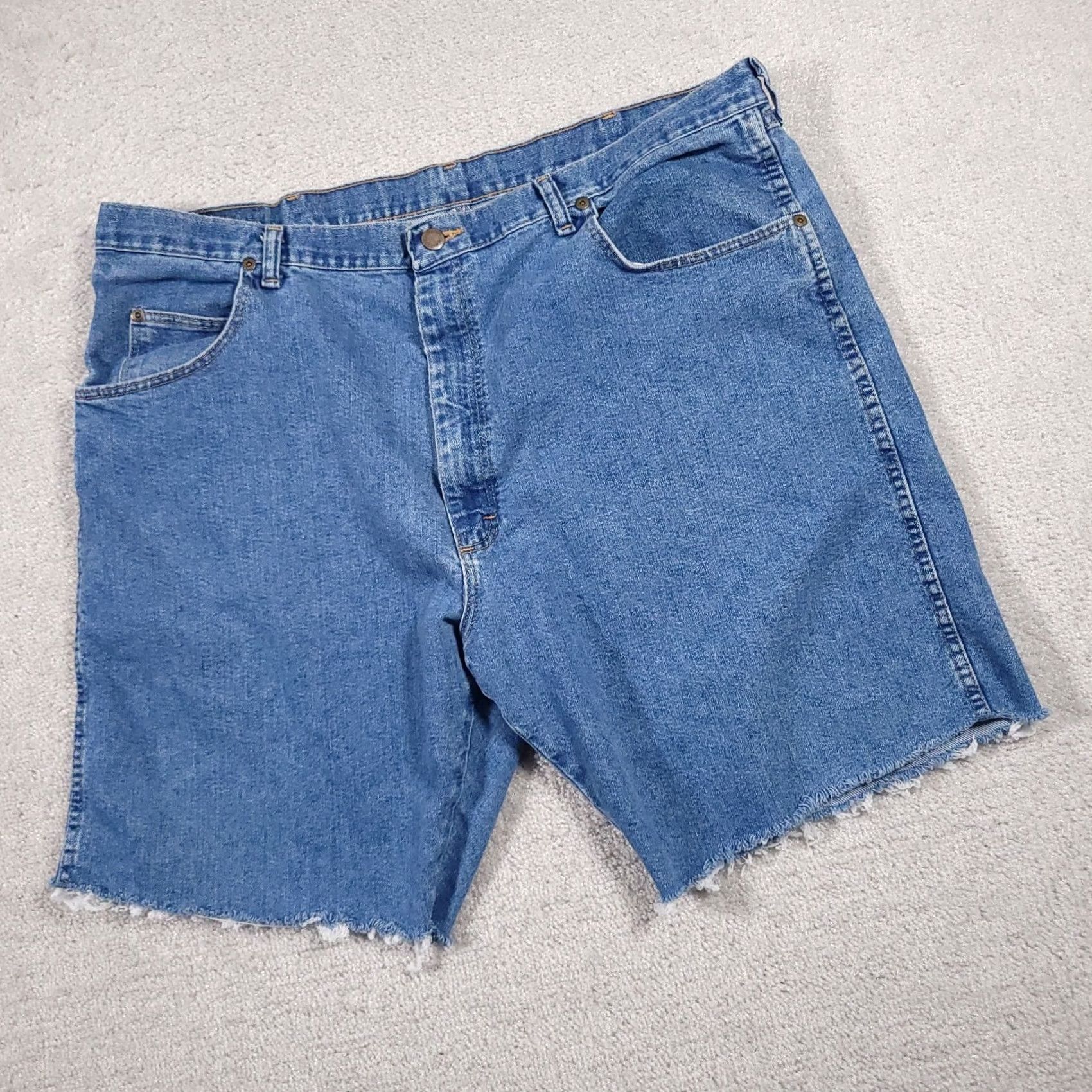 Wrangler Wrangler Denim Jean Shorts Mens 42 Raw Hem 9" Inseam Blue Casual Workwear Outdoor American Size US 42 / EU 58 - 2 Thumbnail