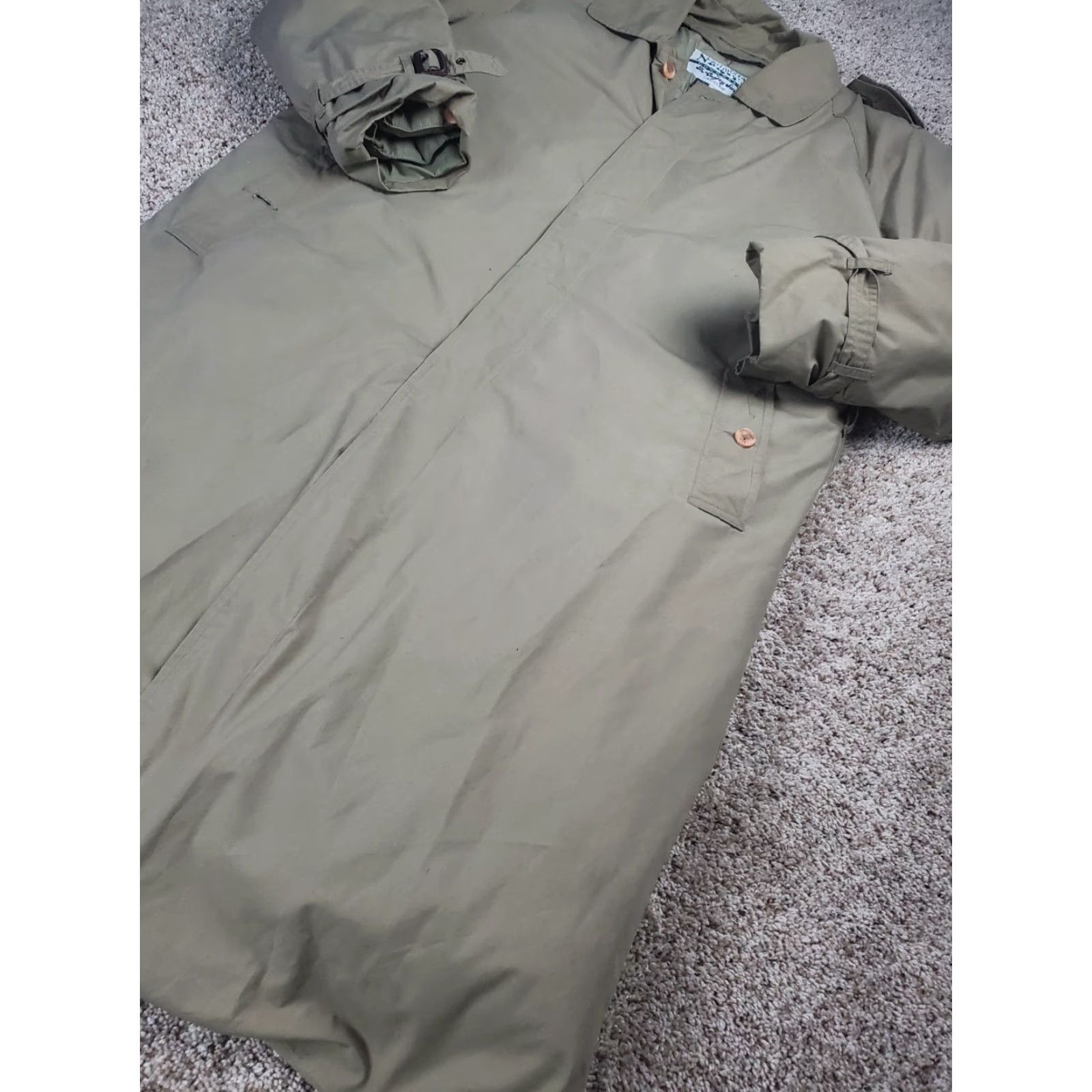 Vintage VINTAGE The Company Store Down Trench Coat Mens Medium Brown Button Up 90s Windproof Long Nylon Coat Size US M / EU 48-50 / 2 - 2 Thumbnail