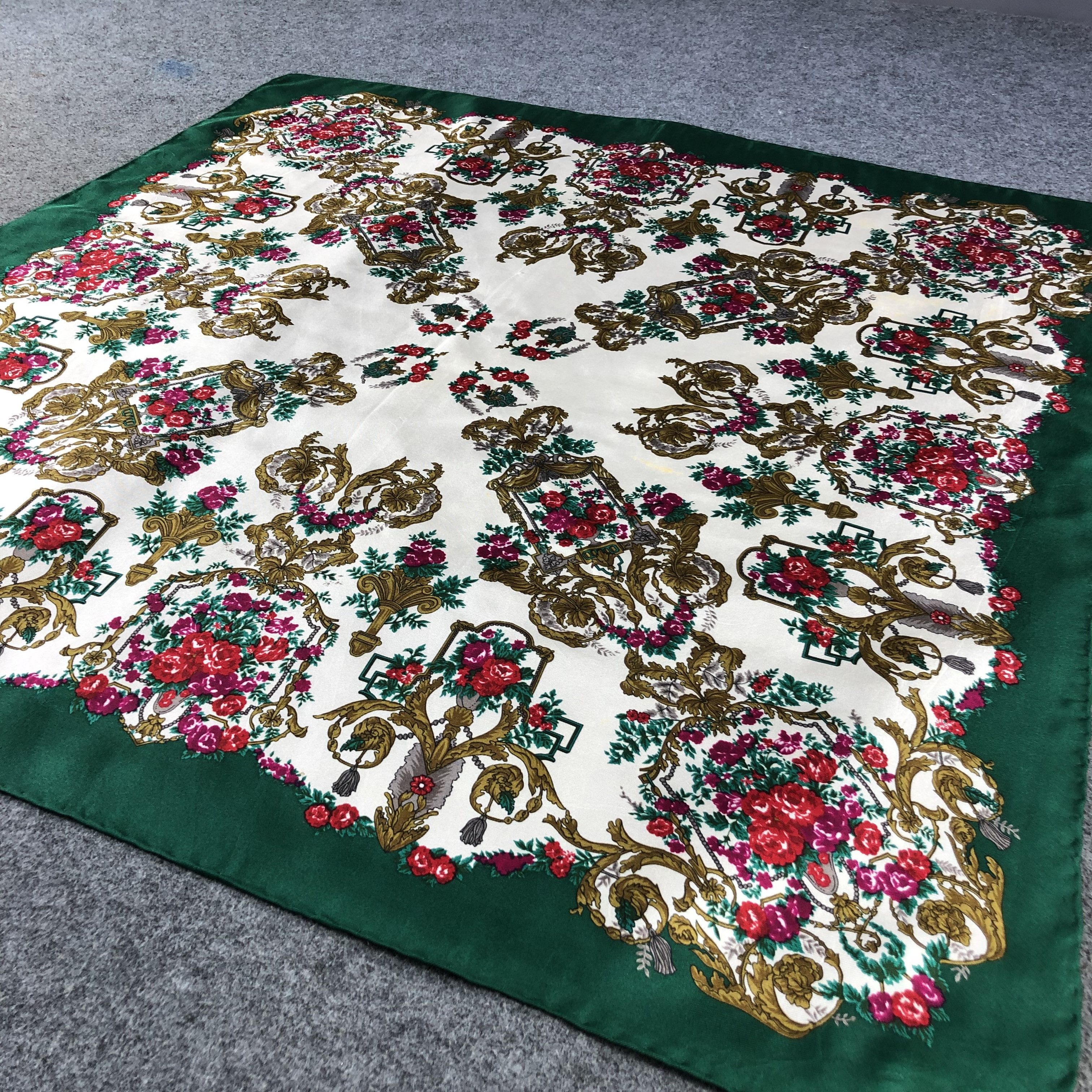 Japanese Brand Luxury Floral Silk Silk Scarf M873 Size ONE SIZE - 2 Thumbnail