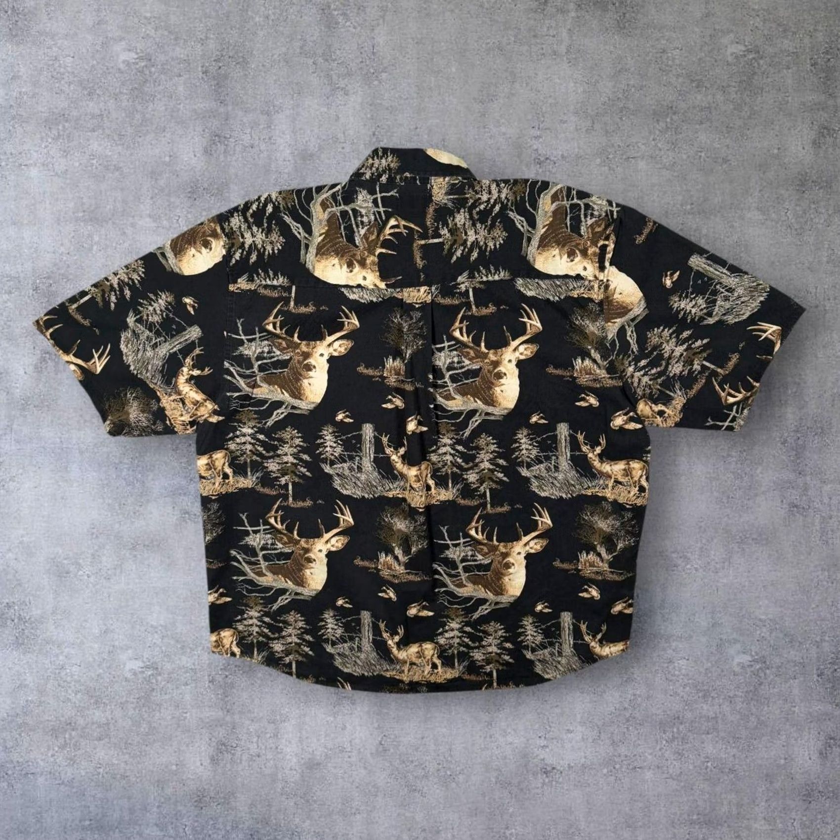 Vintage VINTAGE Natural Issue Shirt XL Black Short Sleeve Button-Down Collared Cotton Casual Men Button-Up All-Over Print Wildlife{ } Size US XL / EU 56 / 4 - 2 Thumbnail