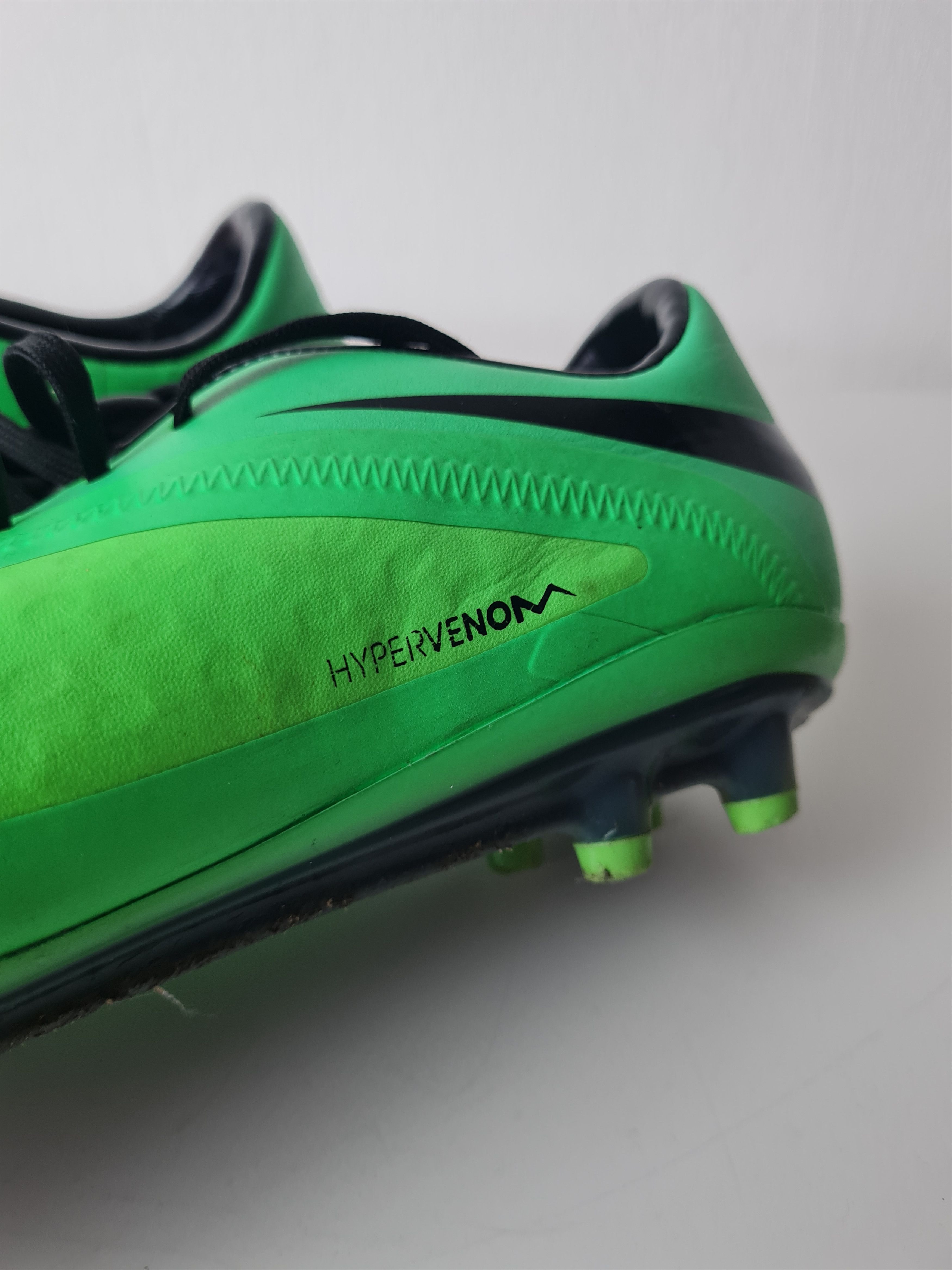 Nike Football Soccer Cleats Nike Hypervenom Phatal FG Green UK8 Size US 9 / EU 42 - 20 Thumbnail