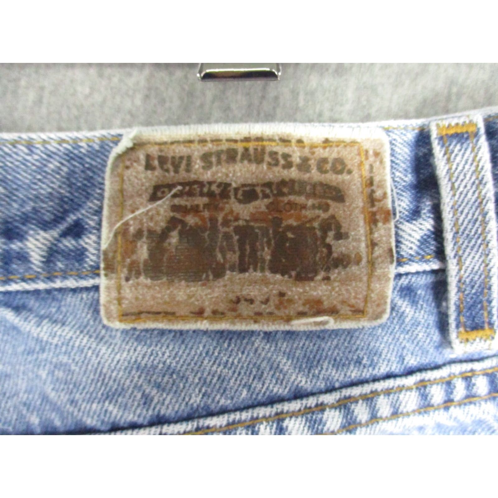 Levi's VINTAGE Levi's Jeans Men’s 32x31 Loose Fit Distressed Denim USA Jeans Size US 32 / EU 48 - 3 Thumbnail