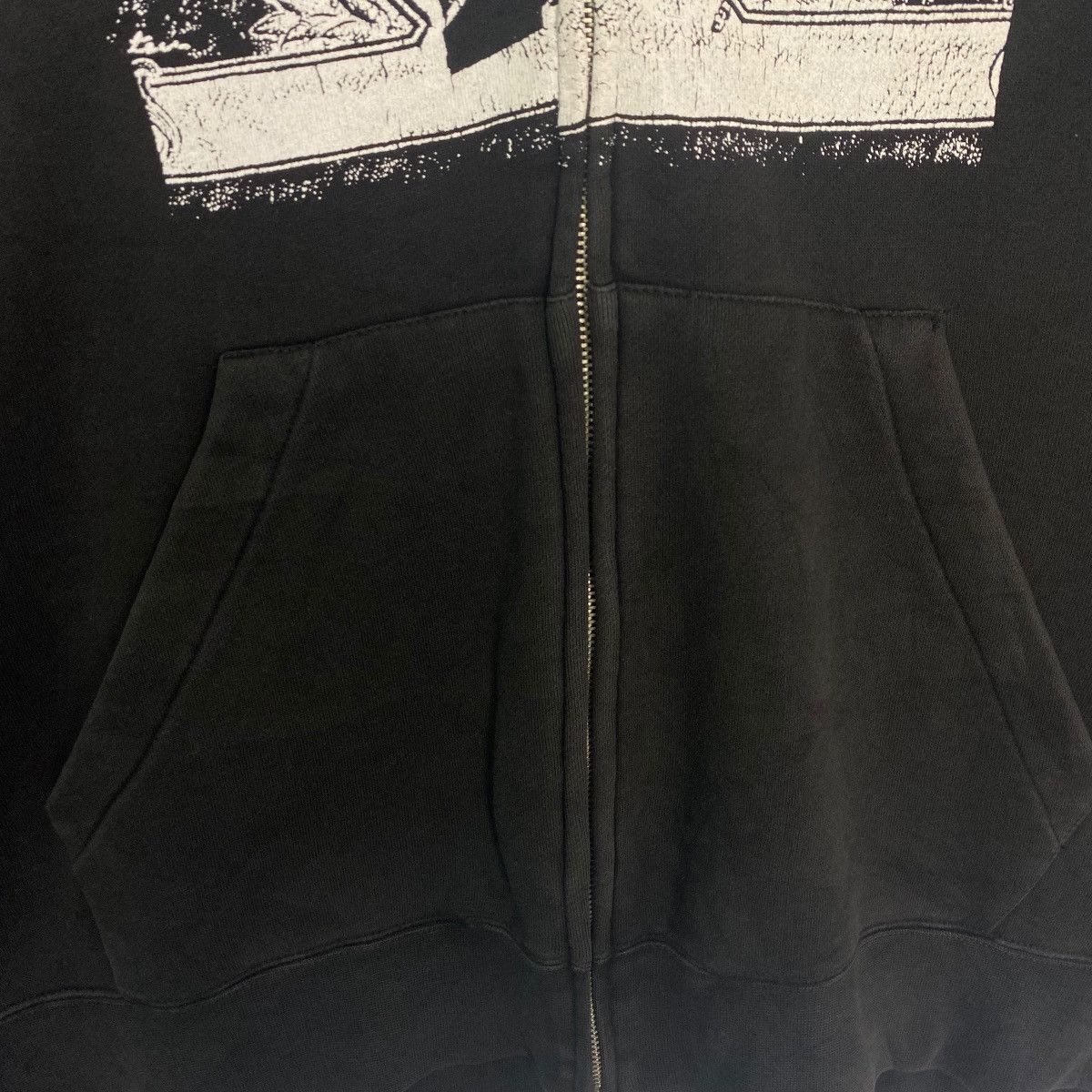 Vintage Vintage Helly Hansen Printed Crewneck Sweatshirt Black Size US M / EU 48-50 / 2 - 6 Thumbnail